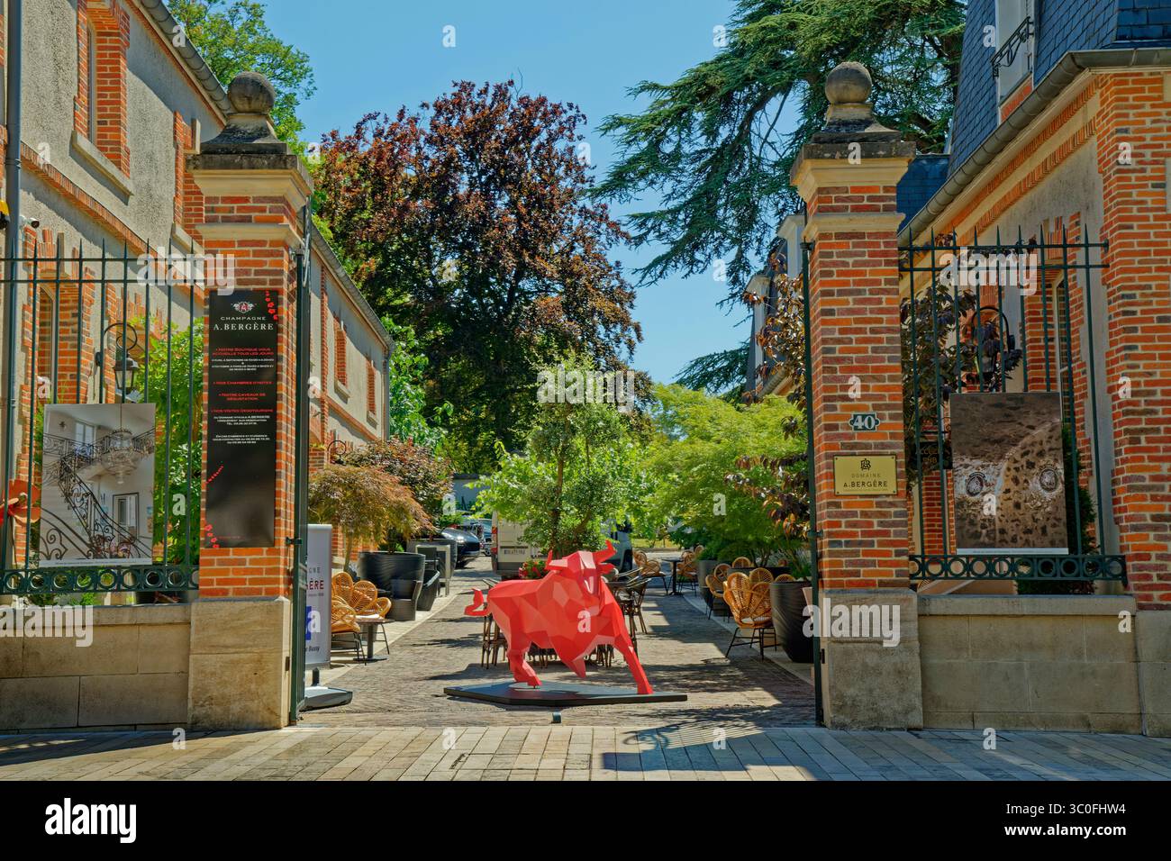 Champagne House of A. Bergere in der Gemeinde Epernay, in der Champagne Region bei Reims, Département Marne, Nordfrankreich. Stockfoto