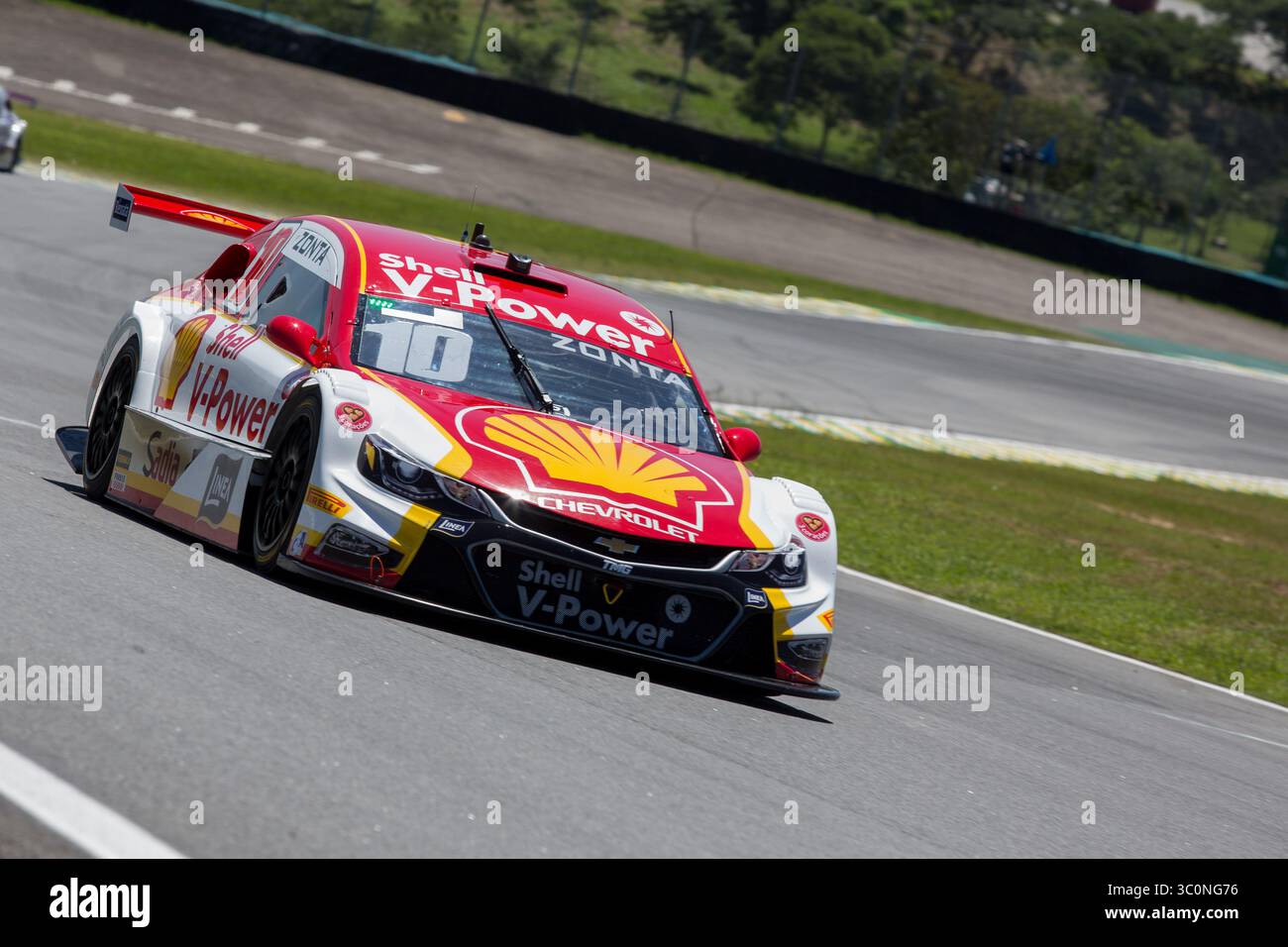 9. Dezember 2018 - Sao Paulo, Sao Paulo, Brasilien - November 2018 - #10 RICARDO ZONTA von Shell V-Power, Sieger der Endphase der Meisterschaft des brasilianischen Stock Car 2018, auf dem Interlagos Circuit in Sao Paulo, Brasilien. (Kreditbild: â Paulo Lopes via ZUMA Wire) (Kreditbild: © Paulo Lopes/ZUMA Wire) Stockfoto