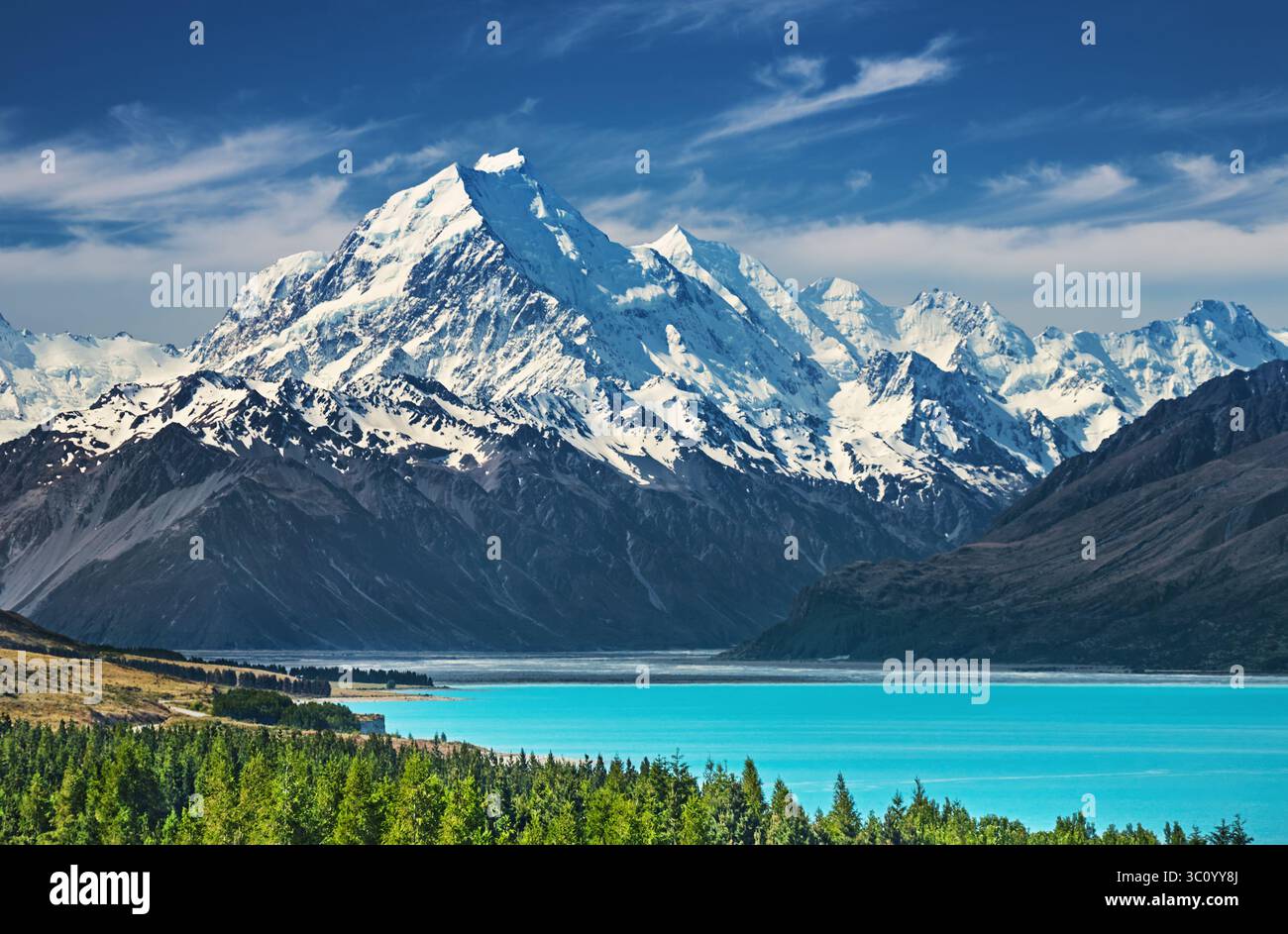 Wunderschöne Landschaft Neuseelands mit Mount Cook und Pukaki See Stockfoto