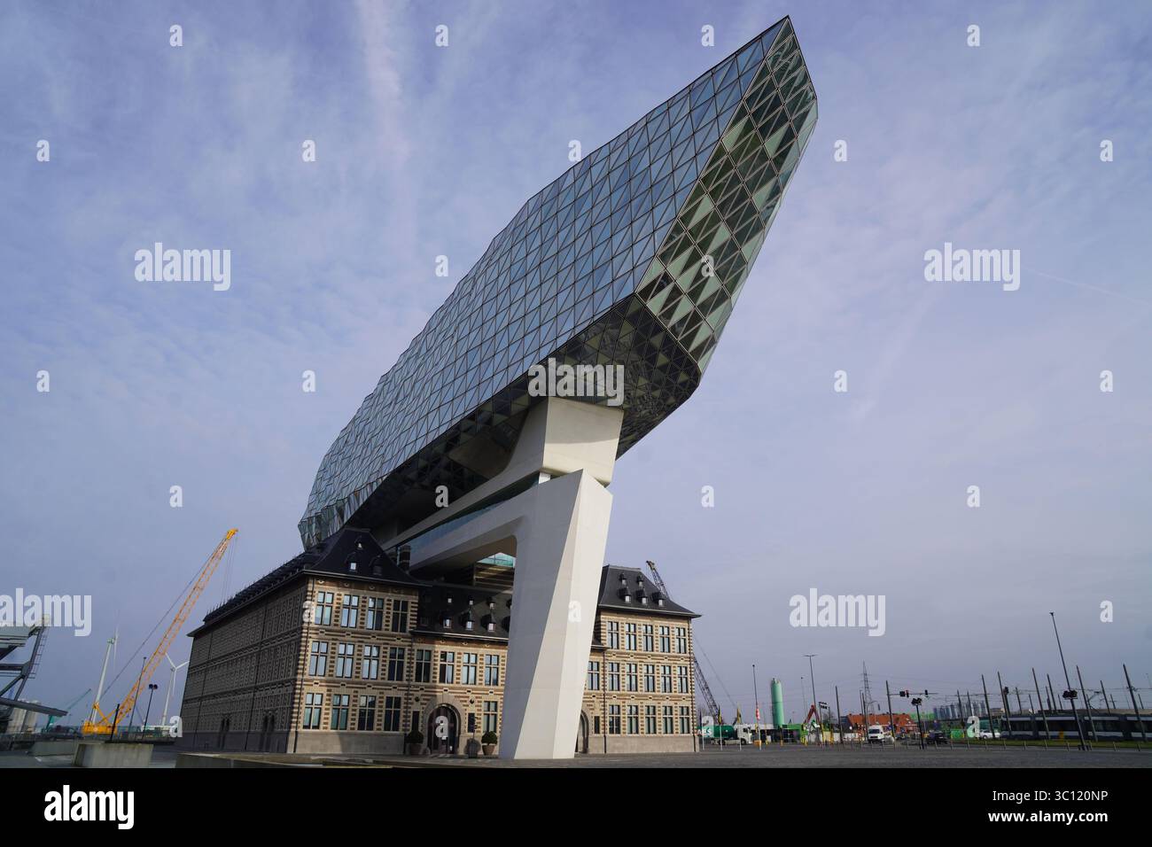 Der Havenhuis Hafen Antwerpen in der Sonne, Antwerpen, Belgien Stockfoto