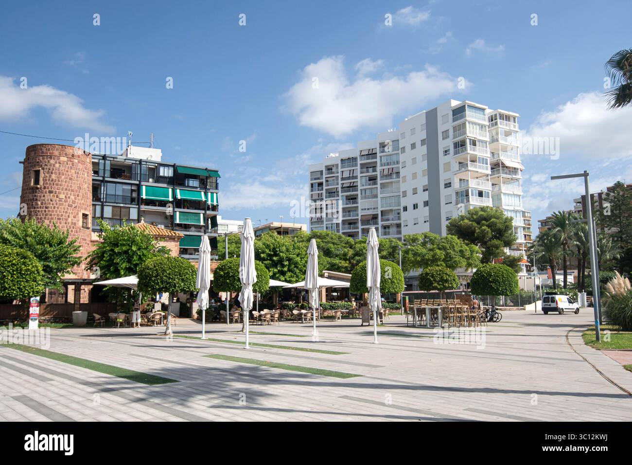 Benicassim, Torreon Beach, eine Gegend der oberen Mittelklasse, Costa del Azahar, Castellón de la Plana, Valencia Community, Spanien Stockfoto