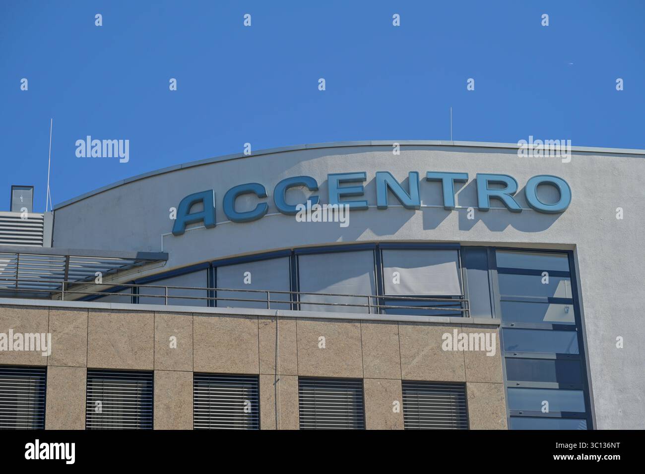 Accentro, Kantstraße, Charlottenburg, Bezirk Charlottenburg-Wilmersdorf, Berlin, Deutschland *** ACCENTRO, Kantstraße, Charlottenburg, Bezirk Charlottenburg Wilmersdorf, Berlin, Deutschland Stockfoto