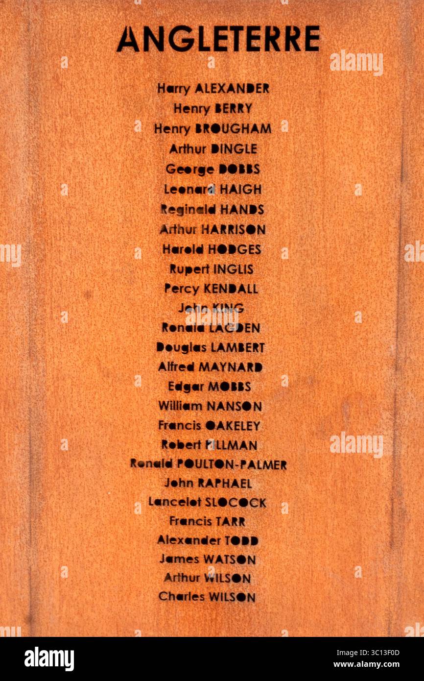 Gedenkfeier für die 137 internationalen Rugbyspieler, die während des Konflikts 1914-1918 in Fromelles, Frankreich, getötet wurden. Stockfoto