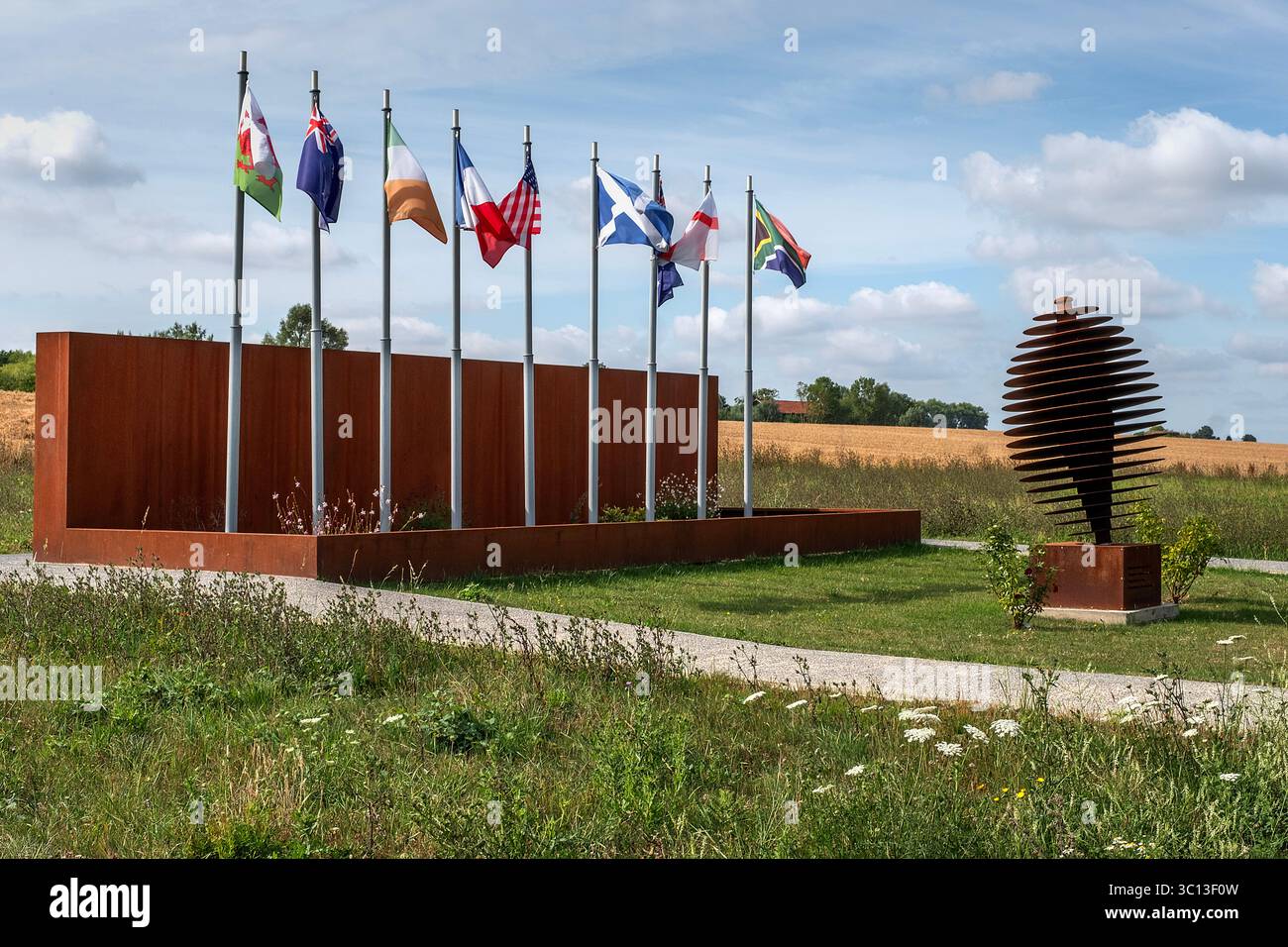 Gedenkfeier für die 137 internationalen Rugbyspieler, die während des Konflikts 1914-1918 in Fromelles, Frankreich, getötet wurden. Stockfoto