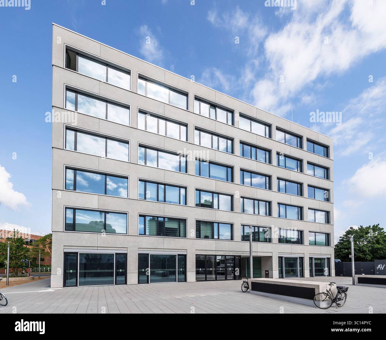Dienstgebäude des Koelner Studierendenwerks in der UNIVERSITAETS-Straße im Stadtteil Lin Stockfoto