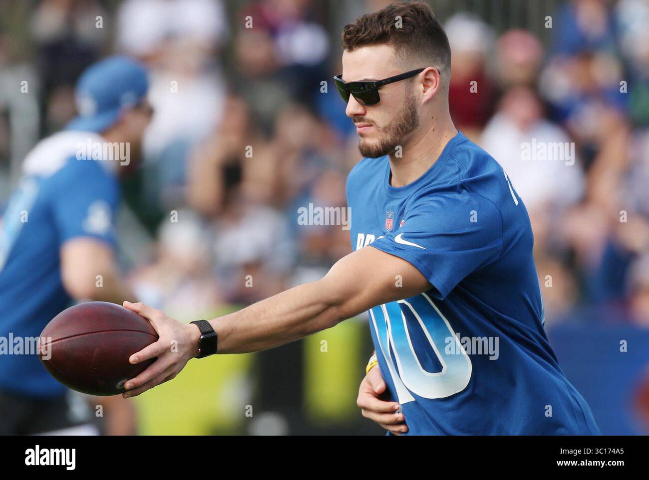 23. Januar 2019 – Orlando, FL, USA – NFC Chicago Bears Quarterback Mitchell Trubisky gibt den Ball während des NFL Pro Bowl-Trainings in der ESPN Wide World of Sports am Mittwoch, 23. Januar 2019 ab. (Foto: © Stephen M. Dowell/Orlando Sentinel/TNS via ZUMA Wire) Stockfoto