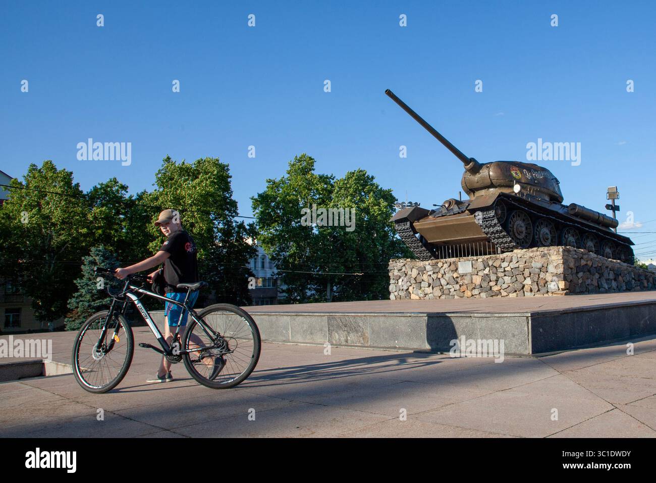 Ein stillgelegter T-34-Panzer, als Teil des Memorial of Glory in Tiraspol Stockfoto