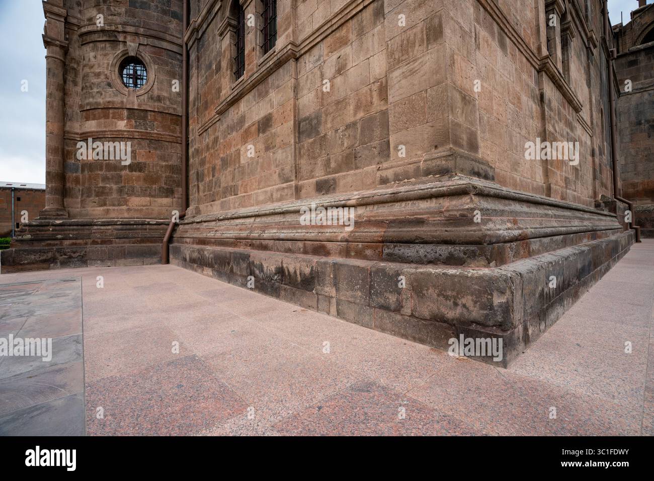 Der Mutterstuhl des Heiligen Etchmiadzin ist das herausragende Zentrum der Armenisch-Apostolischen Kirche in Etchmiadzin, Armenien Stockfoto