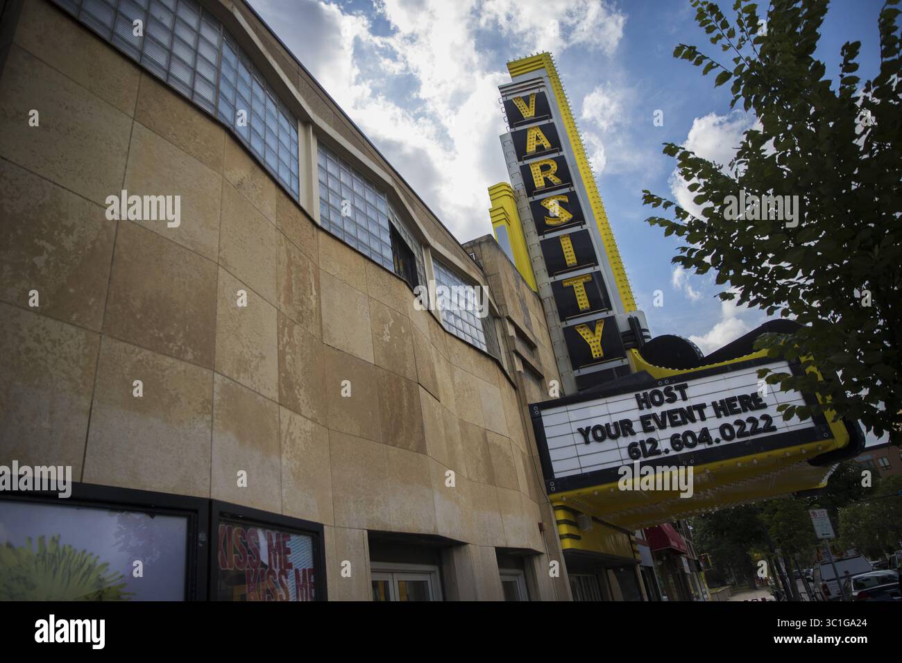 12. Juli 2017 - Minneapolis, MN, USA - das Varsity Theater in Minneapolis wird verkauft und renoviert und könnte bald Musikshows veranstalten. Fotografiert in Minneapolis, Minn., am 12. Juli 2017. (Kreditbild: Renee Jones Schneider/Minneapolis Star Tribune/TNS via ZUMA Wire) Stockfoto