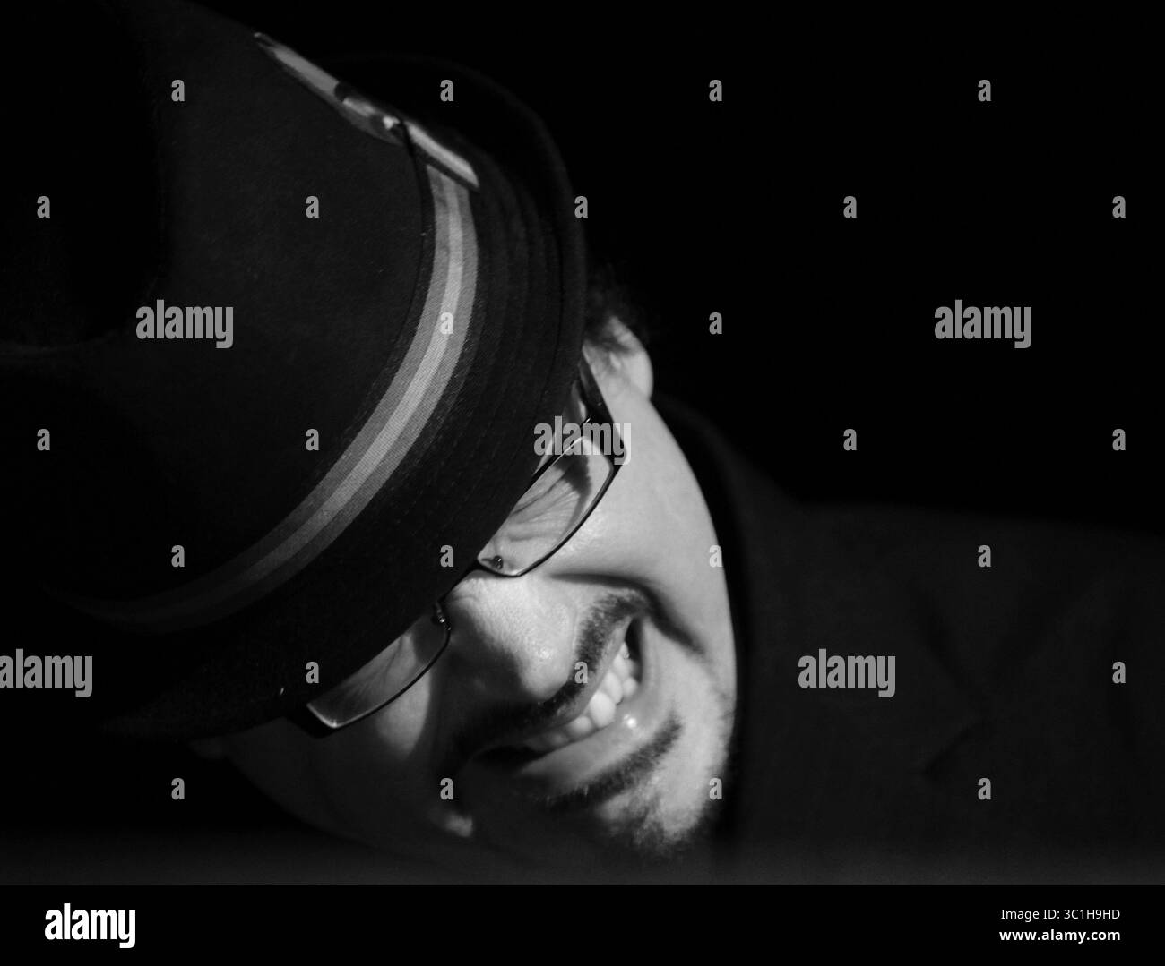 28. Dezember 2011 - St. Paul, MN, USA - [   Assignments #20021251A  27. Dezember 2011  SLUG: Feature1228  ZUSÄTZLICHE INFORMATIONEN: Gitarrist Billy Franze, Drummer und AQ-Besitzer Kenny Horst und Organist ÒDowntownÓ Bill Brown nannten die Tuesday Night's Show den letzten Stand für die B3 Orgelnacht im Artist Quarter, einer der am längsten laufenden wöchentlichen Gigs in den Twin Cities. Etwa 16 Jahre. (Kreditbild: Tom Wallace/Minneapolis Star Tribune/TNS via ZUMA Wire) Stockfoto