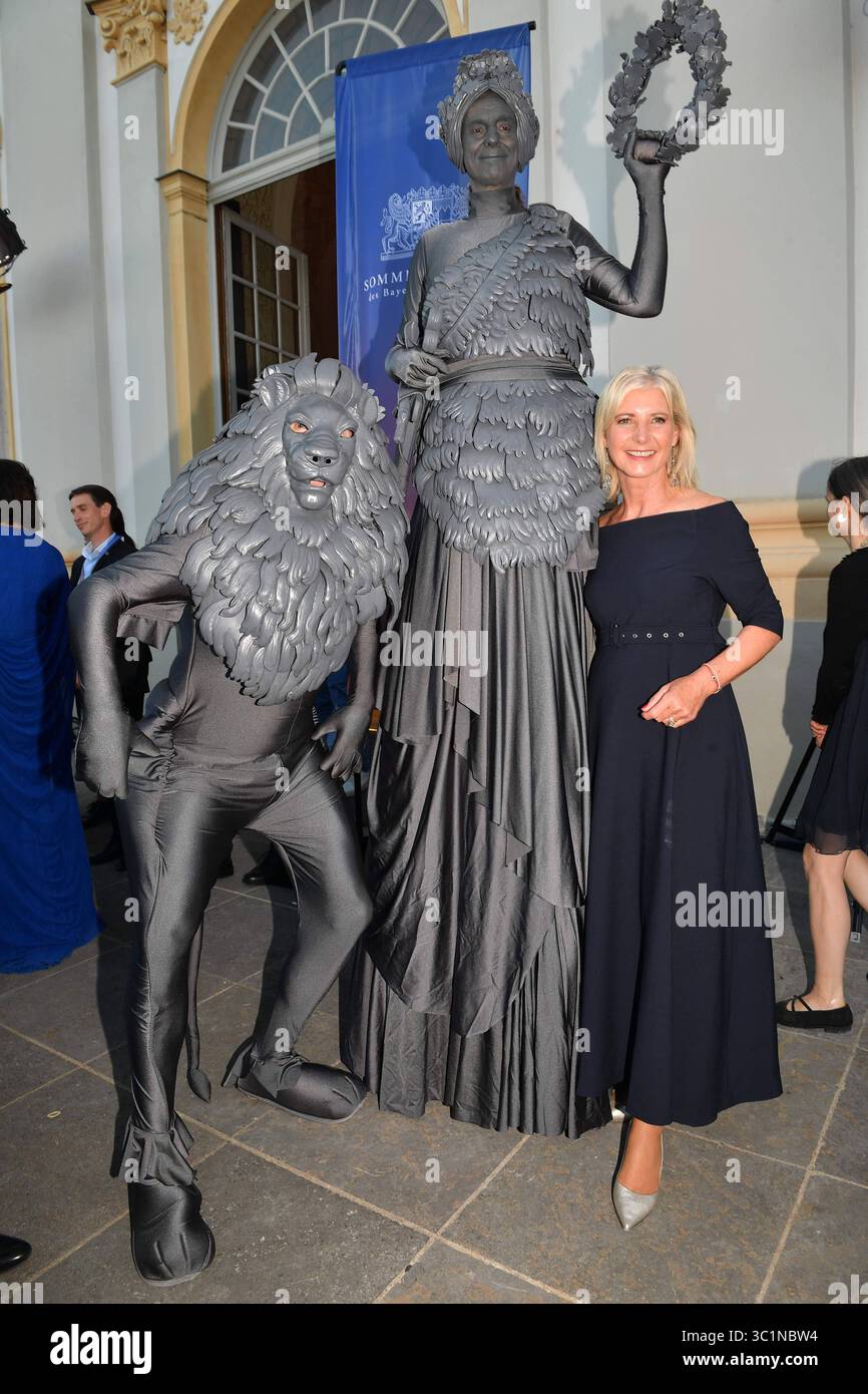 ulrike-scharf-sommerempfang-des-bayerischen-landtags-2025-schloss