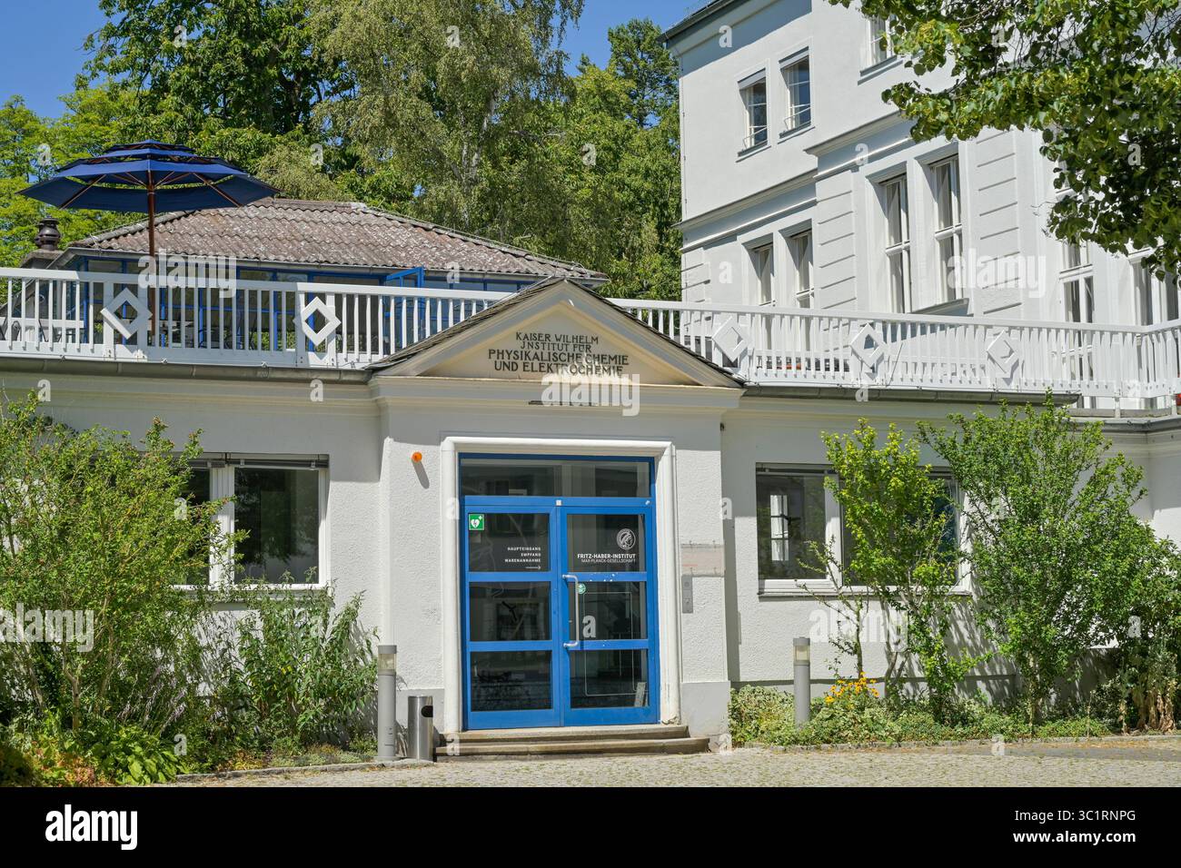 Fritz-Haber-Institut der Max-Planck-Gesellschaft, Freie Universität, Faradayweg Dahlem, Steglitz-Zehlendorf, Berlin, Deutschland *** Fritz-Haber-Institut der Max-Planck-Gesellschaft, Freie Universität, Faradayweg Dahlem, Steglitz Zehlendorf, Berlin, Deutschland Stockfoto