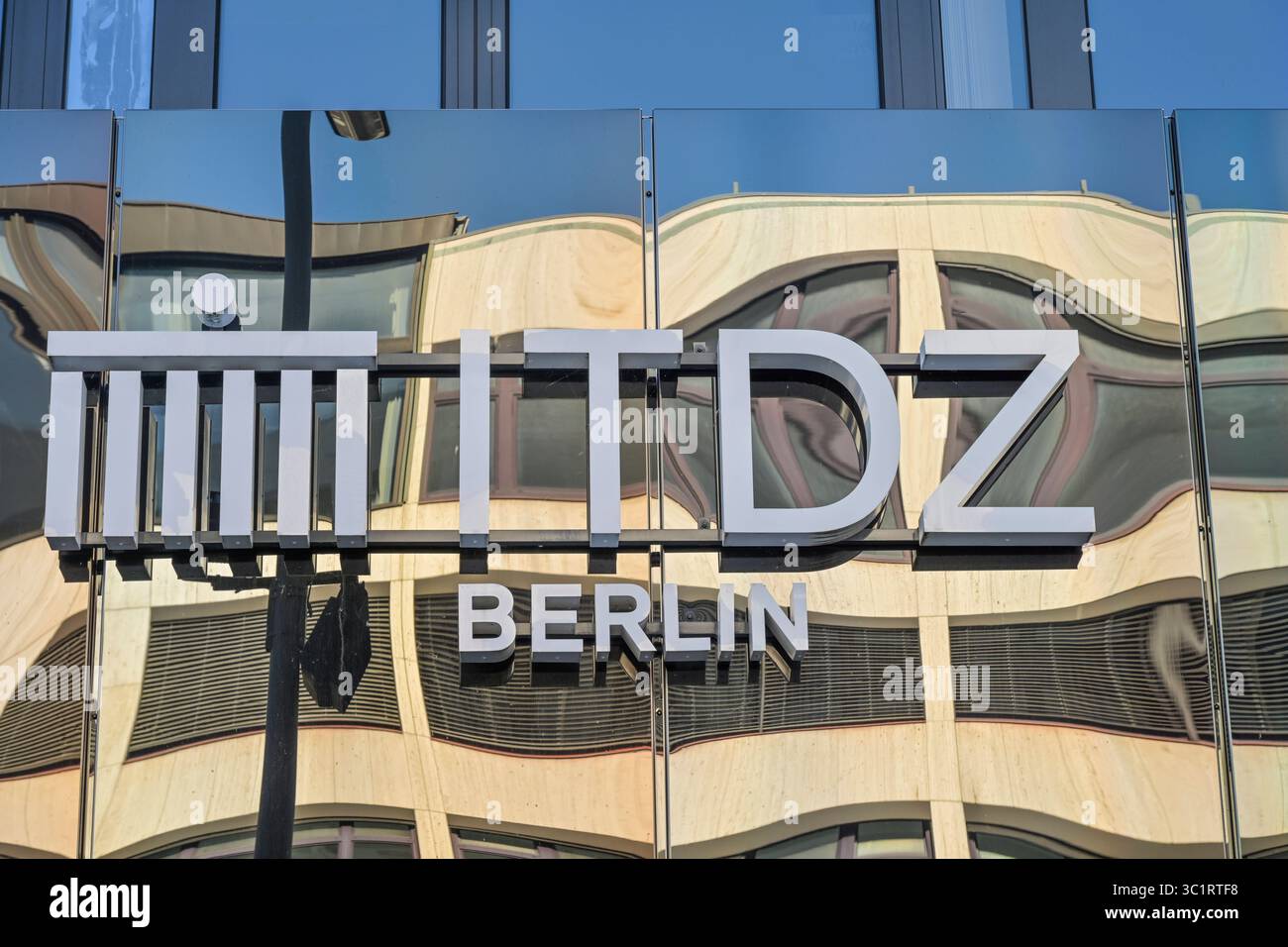 IT-Dienstleistungszentrum Berlin ITDZ, Blissestraße, Wilmersdorf, Bezirk Charlottenburg-Wilmersdorf, Berlin, Deutschland *** IT Service Center Berlin ITDZ, Blissestraße, Wilmersdorf, Bezirk Charlottenburg Wilmersdorf, Berlin, Deutschland Stockfoto