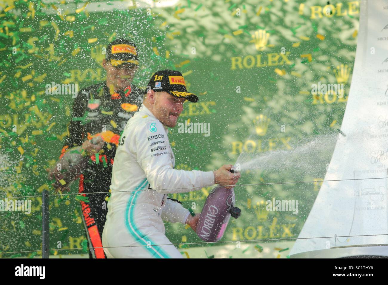 17. März 2019 - VALTTERI BOTTAS feiert den Sieg auf dem Podium nach dem 1. Platz beim Formel 1 Grand Prix 2019 in Australien am 17. März 2019 in Melbourne (Foto: © Christopher Khoury/Australian Press Agency via ZUMA Wire) Stockfoto