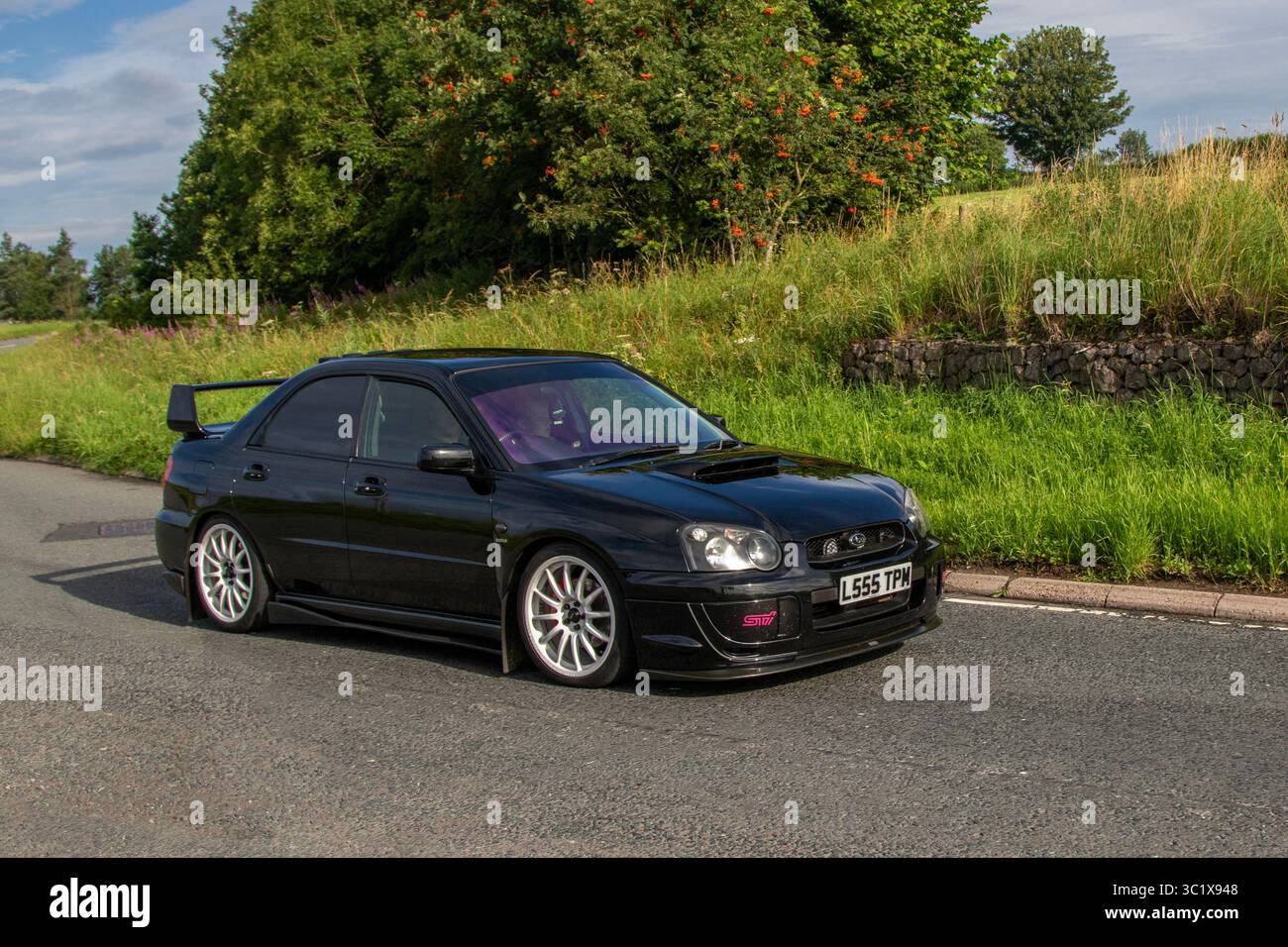 2005 Semi-moderne Black Subaru Impreza WRX Turbo Car Limousine Benzin 1994 ccm; auf der Wheels Up North Weekender Oldtimer und Performance, Sammler und Enthusiasten Motorshow. Kendal, Großbritannien Stockfoto