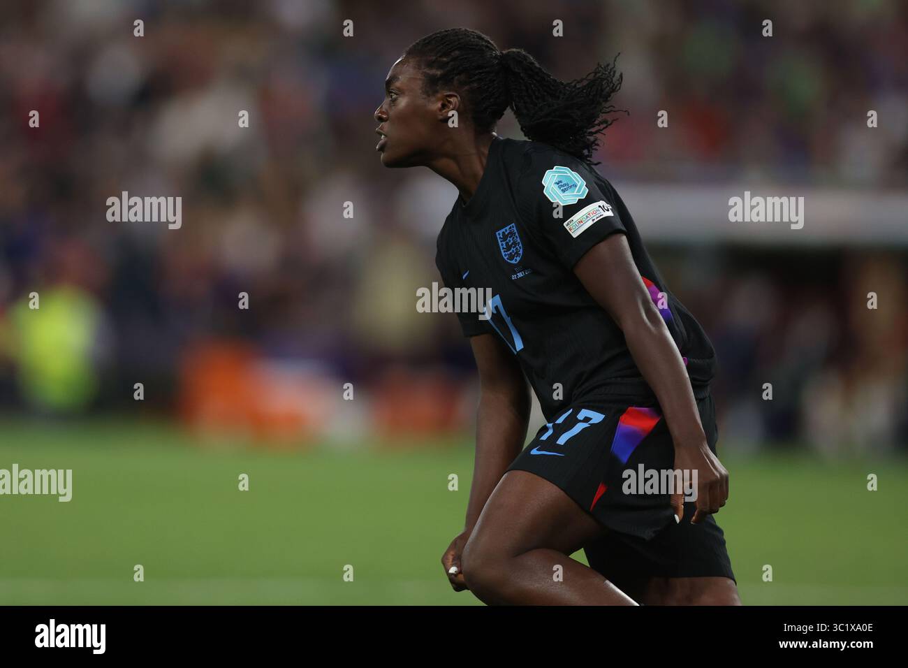 Genf, Schweiz 22. Juli 2025: Agyemang von England trifft das Tor und feiert mit der Mannschaft im Halbfinale der UEFA Women's EURO Switzerland 2025 Stockfoto