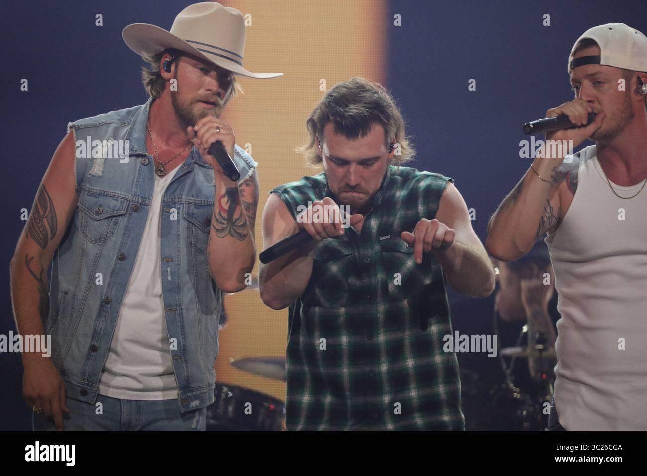 4. Mai 2019 – Tx, USA – AUSTIN, TX – 04. MAI: Tyler Hubbard und Brian Kelley von Florida Georgia Line treten auf der Bühne des iHeartCountry Festivals 2019 im Frank Erwin Center am 4. Mai 2019 in Austin, Texas auf. Foto: Chris Tello/imageSPACE (Foto: © Imagespace via ZUMA Wire) Stockfoto