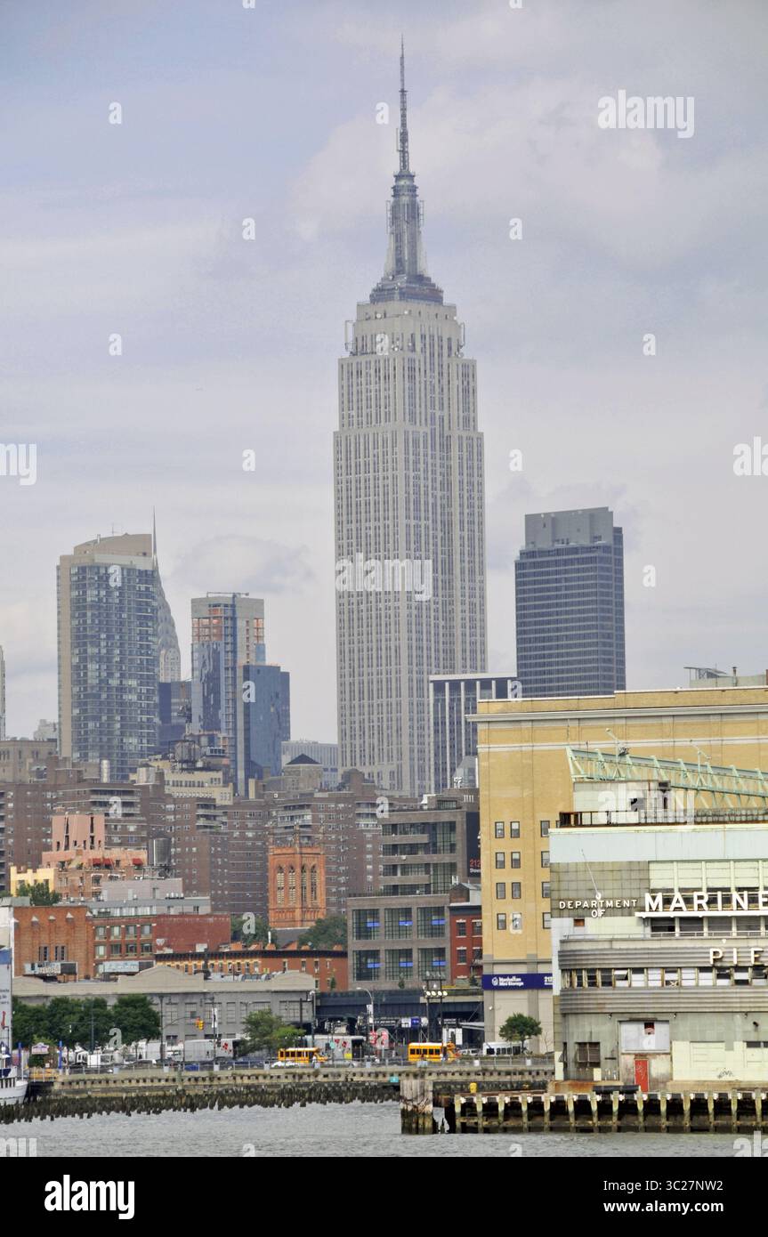 Juli 2010 - weltberühmtes Wahrzeichen Empire State Building in Midtown Manhattan, New York City, New York, USA (Kreditbild: © Andre Seale/VW Pics Via ZUMA Wire) Stockfoto