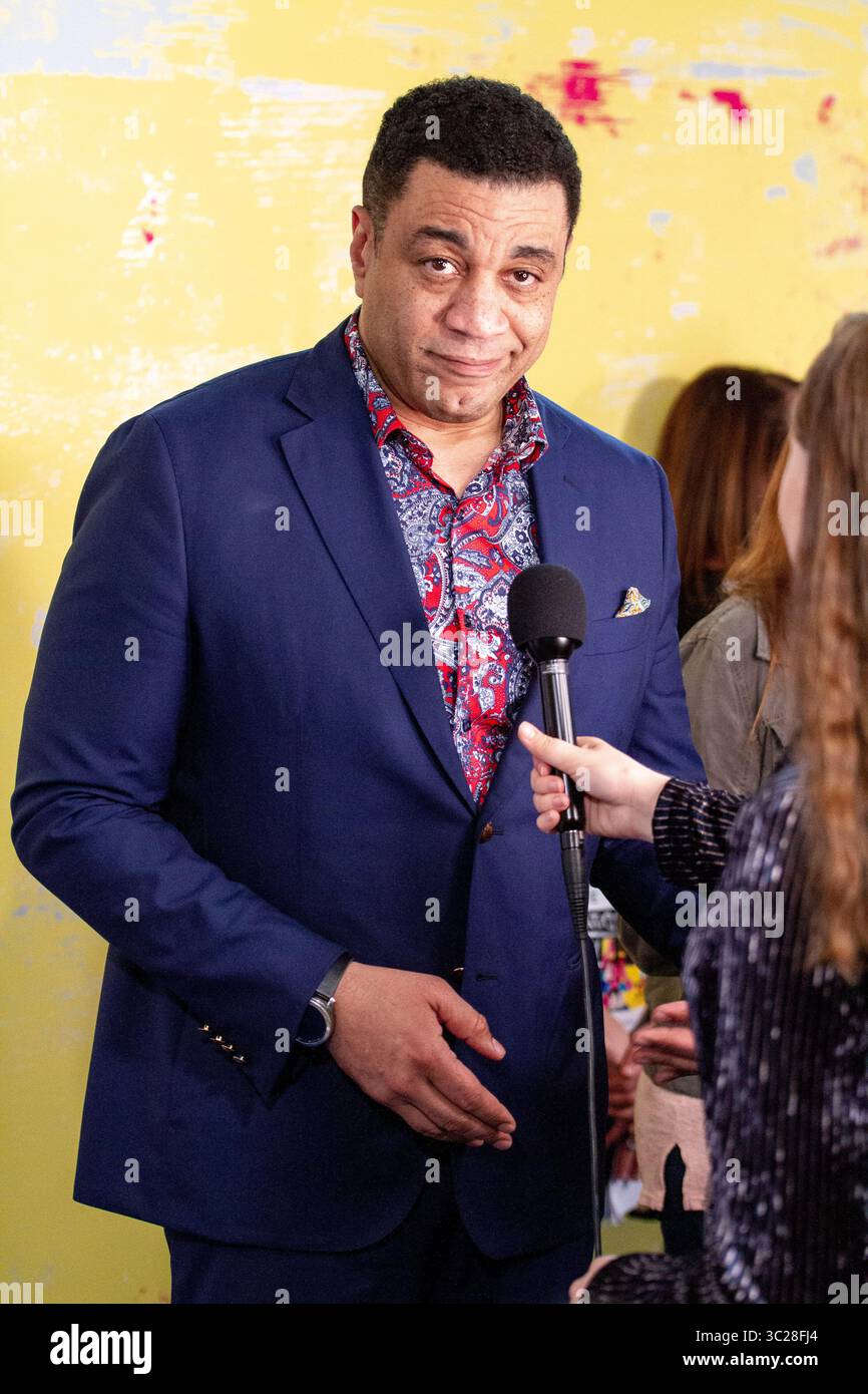 11. Mai 2019 - Bentonville, Arkansas, USA - 11. Mai 2019: HARRY LENNIX spricht mit Interviewern während des Blue Carpet Events vor den Bentonville Film Festival Awards im 21c Museum Hotel, Bentonville, Arkansas, USA. (Bild: © Brent Soule/ZUMA Wire) Stockfoto