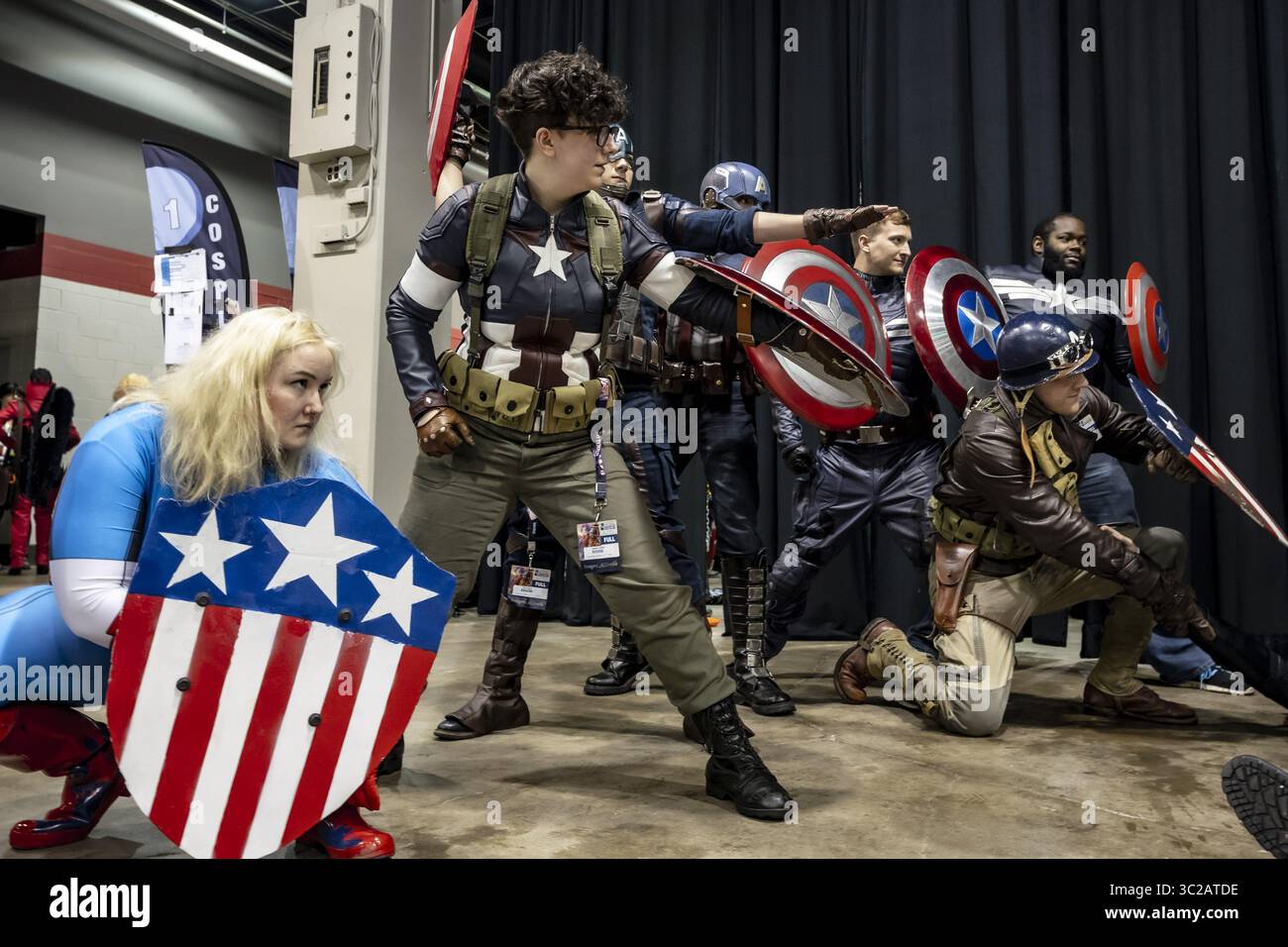 18. Mai 2019 - Rosemont, Illinois, USA - Captain America Cosplayer wurden während des Marvel Cosplay Shootings zusammengestellt (Foto: © Chris Riha/ZUMA Wire) Stockfoto