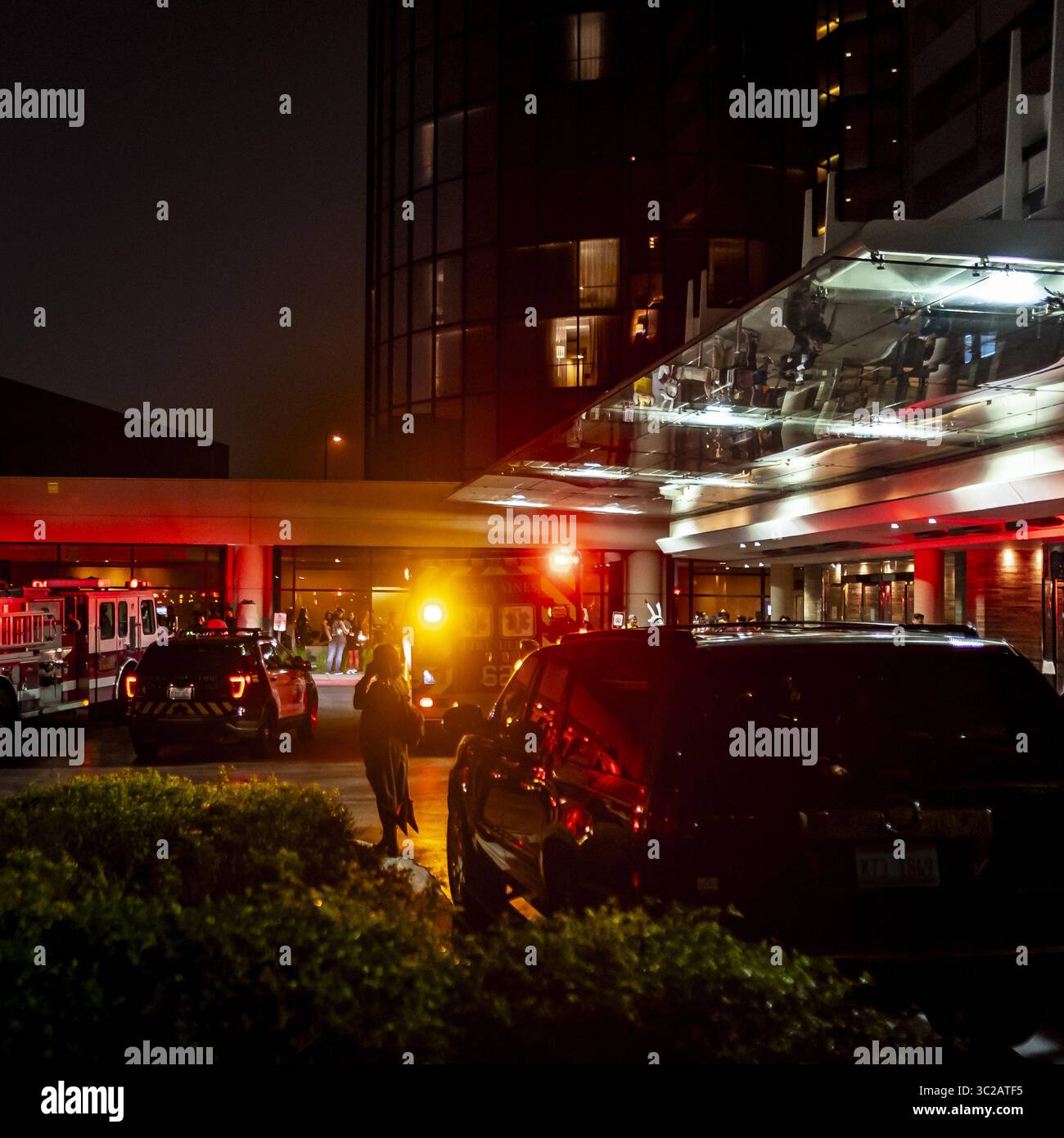 18. Mai 2019 - Rosemont, Illinois, USA - Ein häufiger Anblick außerhalb des Hyatt während des ACEN, sind Krankenwagen schnell auftauchen für Überdosierungen, Verletzungen und Alkoholvergiftungen (Credit Image: © Chris Riha/ZUMA Wire) Stockfoto