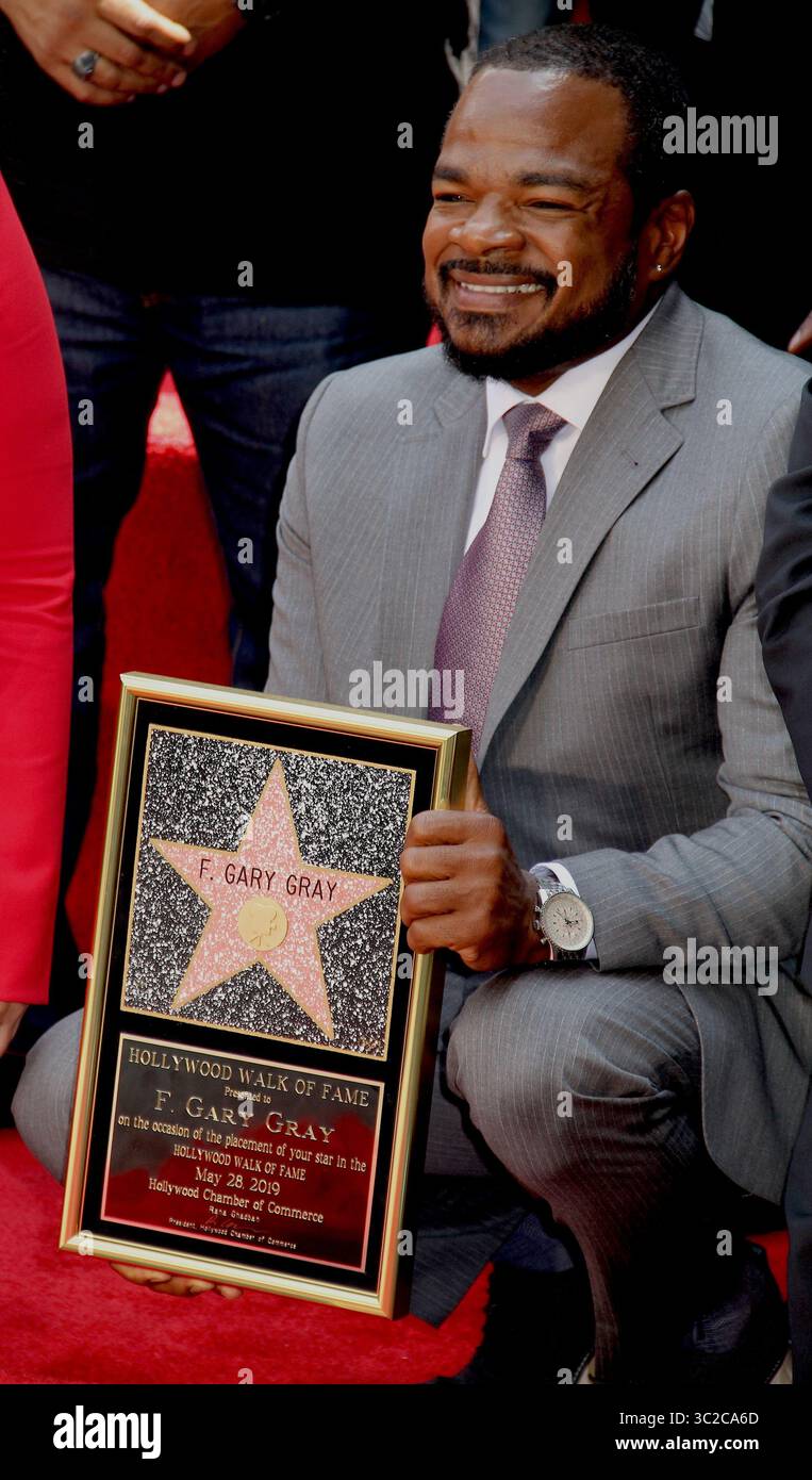 Mai 27, 2019 - Hollywood, Kalifornien, USA - ICH 16051 CHW. Hollywood Handelskammer ehrt Direktor f. Gary Gray mit Stern auf dem Hollywood Walk of Fame .6426 Hollywood Boulevard vor der Hollywood Anzug Outlet, Hollywood, Kalifornien, USA. am 28.05.2019. F. GARY GRAY-Direktor. Â© Clinton H. Wallace/Photomundo International / Fotos Inc (Credit Bild: © Clinton Wallace/Kugel Fotos über ZUMA Draht) Stockfoto