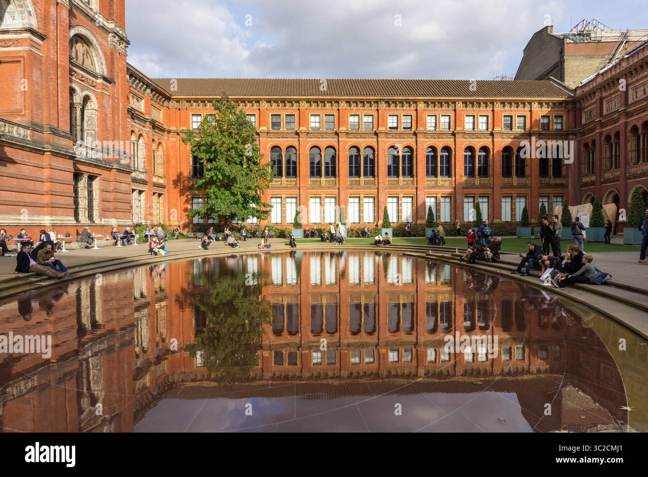 John Madejski Garden, Victoria and Albert Museum, South Kensington, London, Großbritannien Stockfoto
