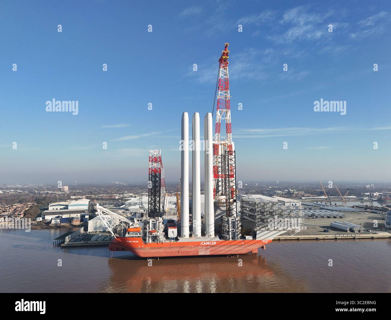 Luftaufnahme des Siemens Gamesa Renewable Energy Factory, Offshore-Windenergiewerk, Kingston upon Hull Stockfoto