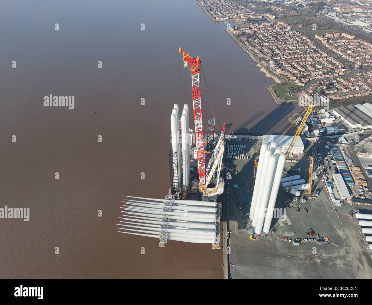 Luftaufnahme des Siemens Gamesa Renewable Energy Factory, Offshore-Windenergiewerk, Kingston upon Hull Stockfoto