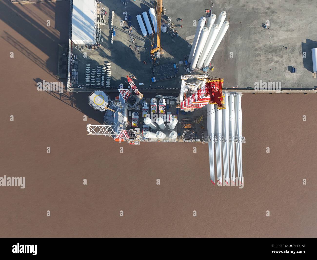 Luftaufnahme des Siemens Gamesa Renewable Energy Factory, Offshore-Windenergiewerk, Kingston upon Hull Stockfoto