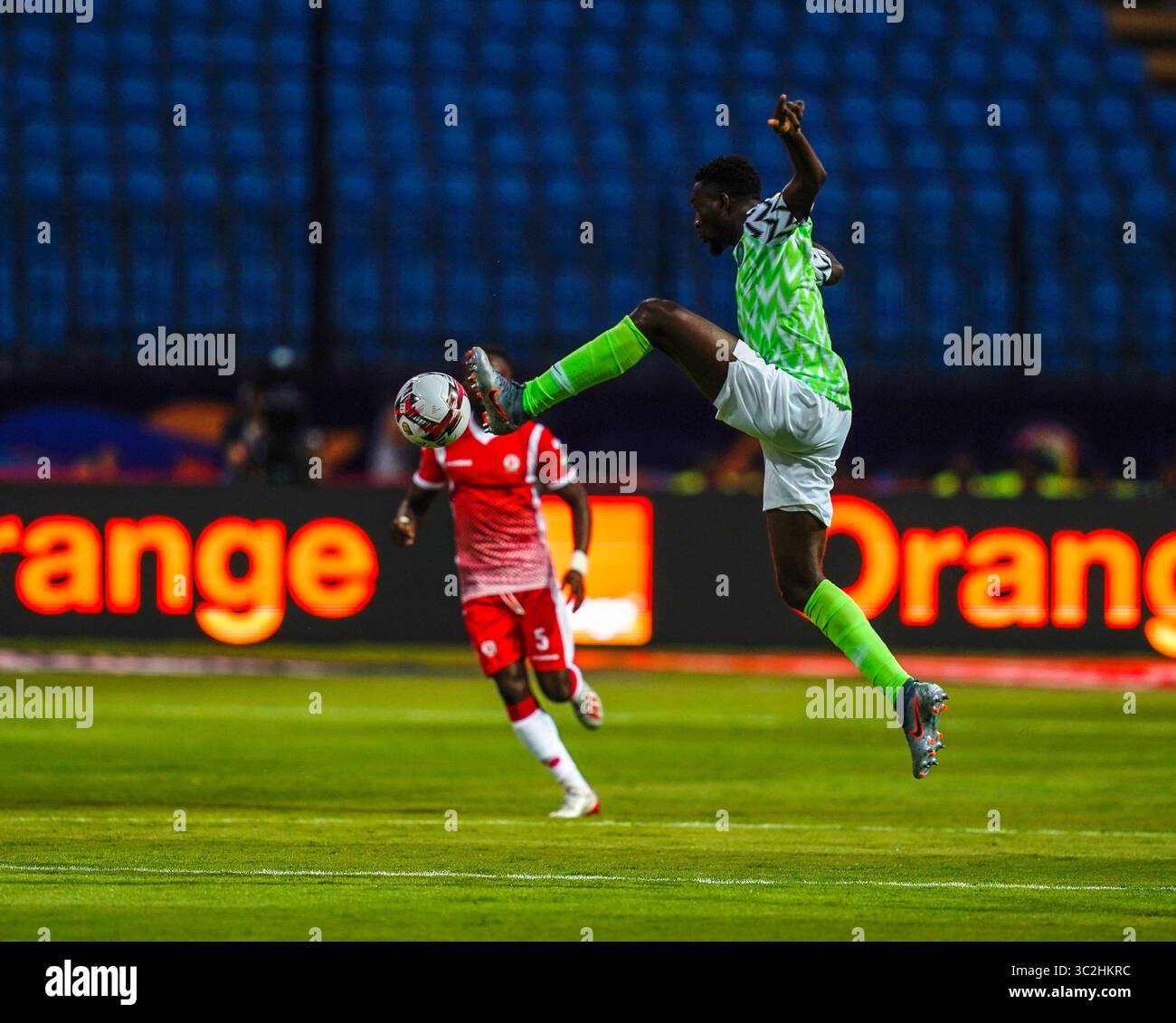 22. Juni 2019: Ebere Paul onuachu aus Nigeria beim Afrikanischen Cup of Nations-Spiel zwischen Nigeria und Burundi im Alexandria-Stadion in Alexandia, Ägypten. Ulrik Pedersen/CSM.(Kreditbild: &Copy; Ulrik Pedersen/CSM via ZUMA Wire) Stockfoto