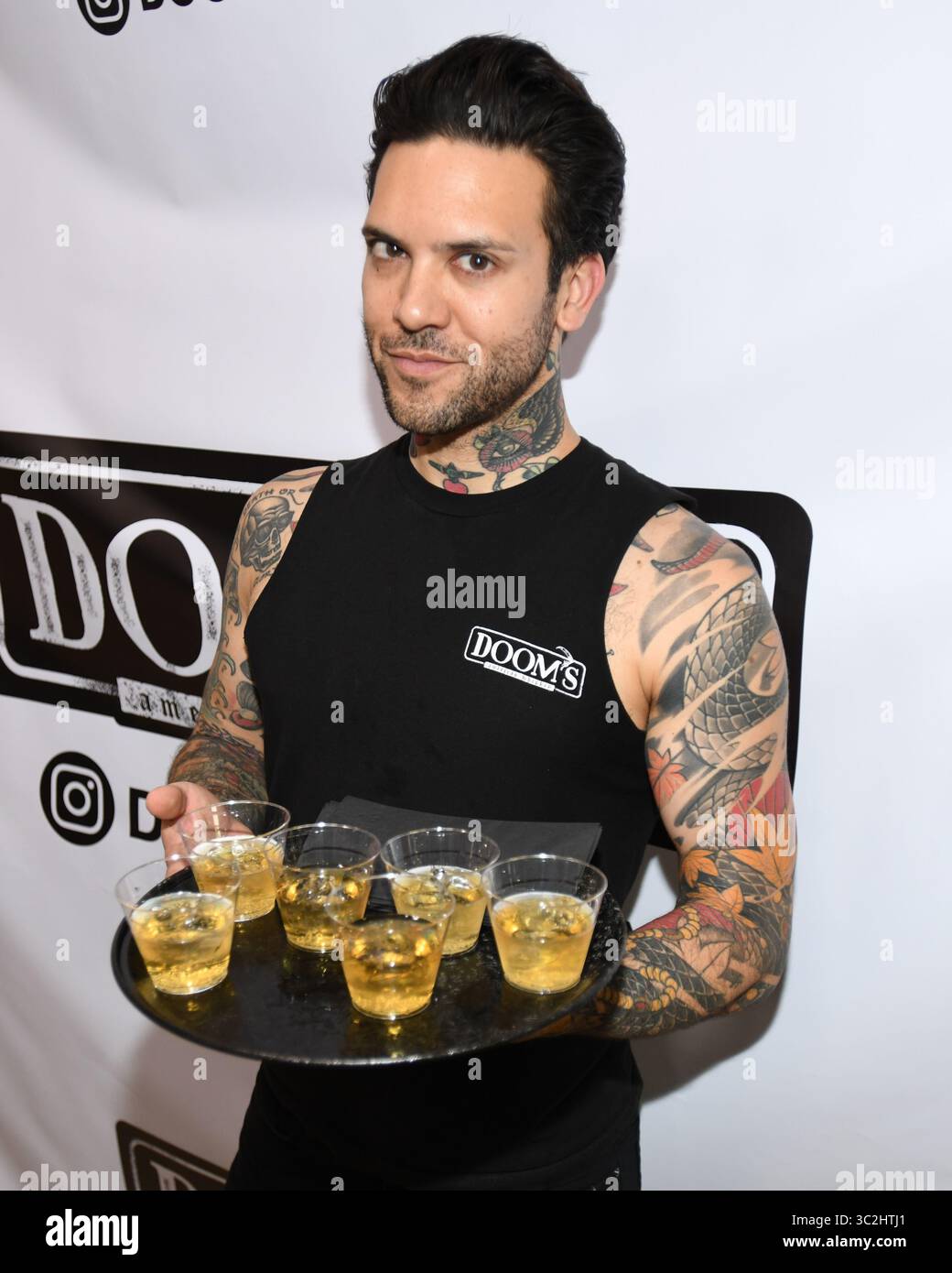 Juni 22, 2019, Glendale, Kalifornien, USA - Kleine Hände besucht Doom Whiskey Verkostung bei Remedy Alkohole in Glendale, Kalifornien. (Bild: © Billy Bennight/ZUMA Draht) Stockfoto