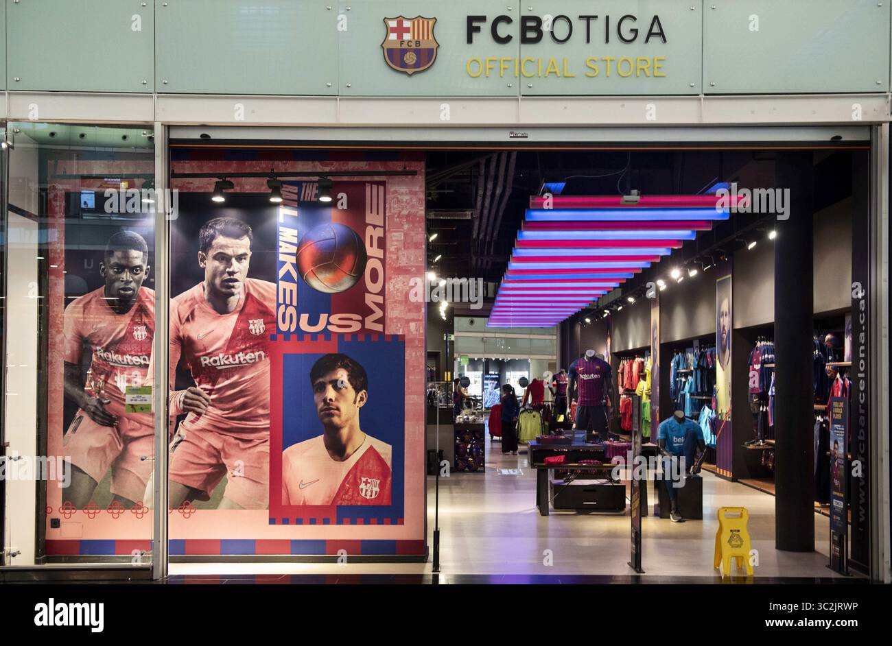 7. März 2019 - Spanien - Football Club Barcelona Markengeschäft am Flughafen El Prat Josep Tarradellas in Barcelona. (Credit Image: © Miguel Candela/SOPA Images via ZUMA Wire) Stockfoto