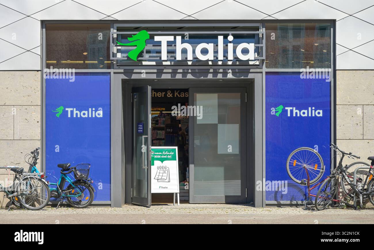 Thalia Buchhandlung, Einkaufszentrum LIO, Lankwitzer Straße, Lichterfelde Ost, Bezirk Steglitz-Zehlendorf, Berlin, Deutschland *** Thalia Buchhandlung, LIO Einkaufszentrum, Lankwitzer Straße, Lichterfelde Ost, Steglitz Zehlendorf, Berlin, Deutschland Stockfoto