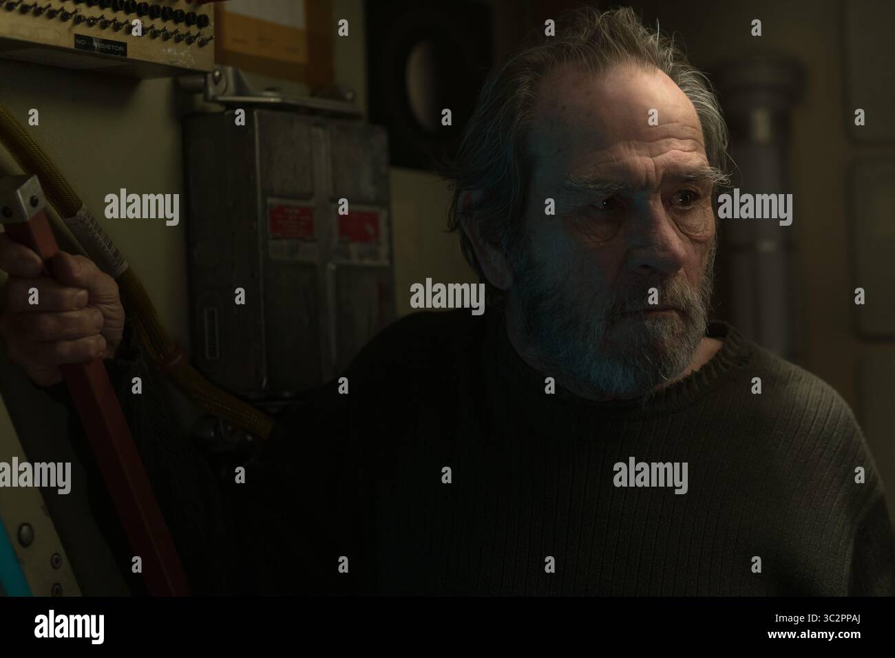 ERSCHEINUNGSDATUM: 20. September 2019 TITEL: Ad Astra STUDIO: New Regency Pictures REGISSEUR: James Gray PLOT: Ein Astronaut reist an die Außenränder des Sonnensystems, um seinen Vater zu finden und ein Geheimnis zu lüften, das das Überleben unseres Planeten bedroht. Er enthüllt Geheimnisse, die die Natur der menschlichen Existenz und unseren Platz im Kosmos in Frage stellen. DIE HAUPTROLLE: TOMMY LEE JONES als Clifford McBride. (Kreditbild: © New Regency Pictures/Entertainment Pictures/ZUMAPRESS.com) Stockfoto