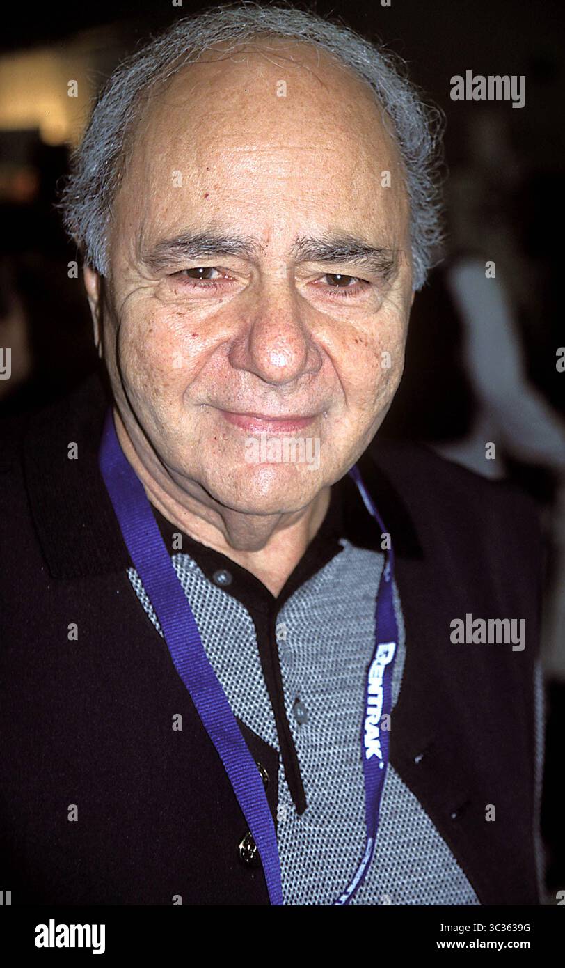 JANUAR 2011 - MICHAEL CONSTANTINE.K26754RM SD1008.VIDEOSHOW AN DER OSTKÜSTE IM ATLANTIC CITY CONVENTION CENTER. RICK MACKLER/ 2002(Bild: © Globe Photos/ZUMAPRESS.com) Stockfoto