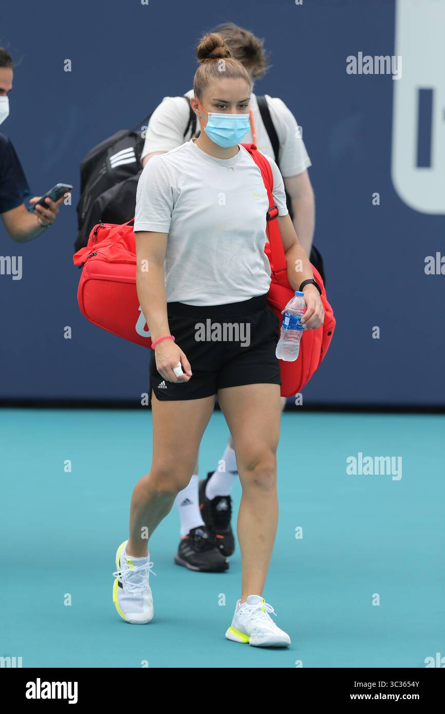April 2021, Miami Gardens, Florida, USA: Maria Sakkari hat am 11. Tag der Miami Open am 1. April 2021 im Hard Rock Stadium in Miami Gardens, Florida, beim Üben gesehen...Menschen: Maria Sakkari (Credit Image: © SMG via ZUMA Wire) Stockfoto