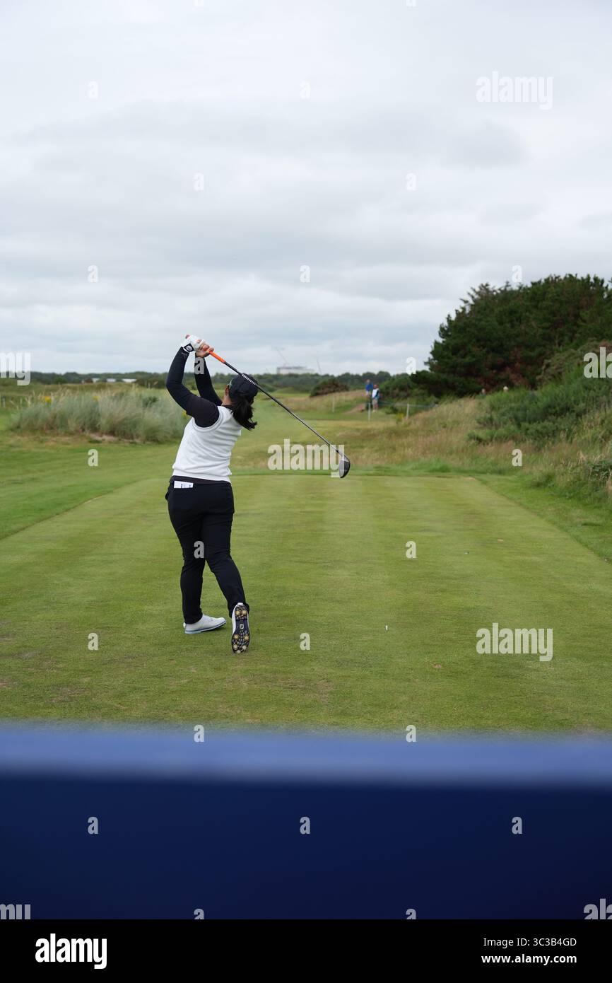 25. Juli 2025; Dundonald Links, Irvine, Schottland ISPS HANDA Womens Scottish Open Golf Runde 2; Moriya Jutanugarn spielt ihren Abschlag auf dem 9. Loch bei Dundonald Links Stockfoto