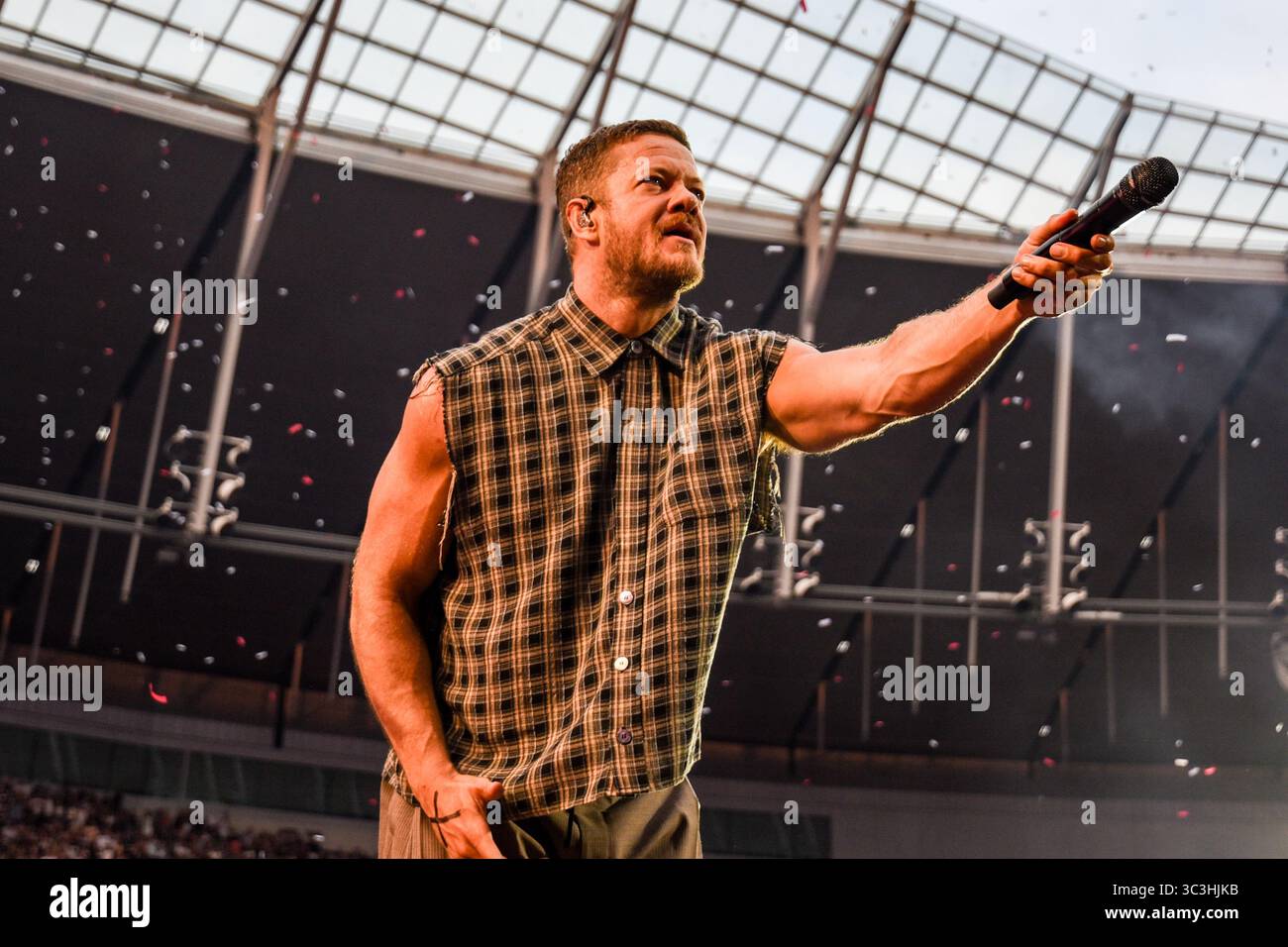 Tottenham Stadium, London, Großbritannien, Imagine Dragons, Loom World Tour, Freitag, 25. Juli 2025, Bild von Emma Terracciano Credit: Emma Terracciano/Alamy Live News Stockfoto