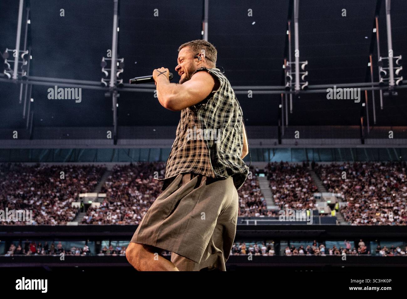 Tottenham Stadium, London, Großbritannien, Imagine Dragons, Loom World Tour, Freitag, 25. Juli 2025, Bild von Emma Terracciano Credit: Emma Terracciano/Alamy Live News Stockfoto