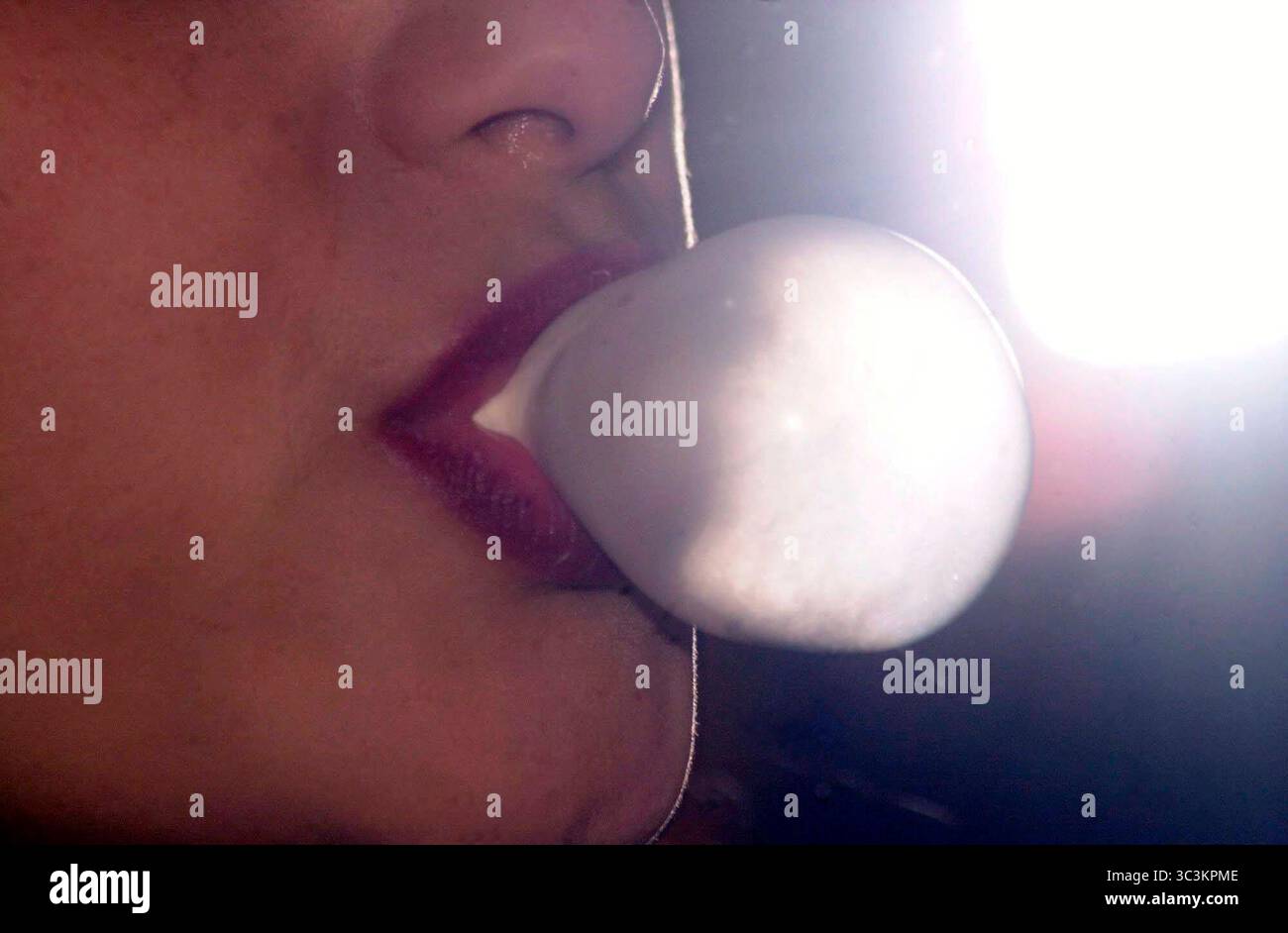 Ein Döner-Döner-Fleischspieß, ein beliebtes Fast-Food-Döner-Döner, Fleisch- und Gemüse-Sandwich, beliebtes Fast-Food Stockfoto