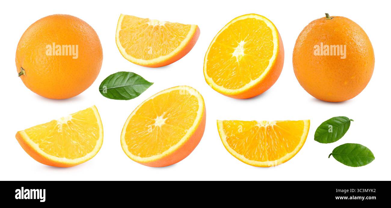Frische Orangen und grüne Blätter isoliert auf weiß, gesetzt Stockfoto
