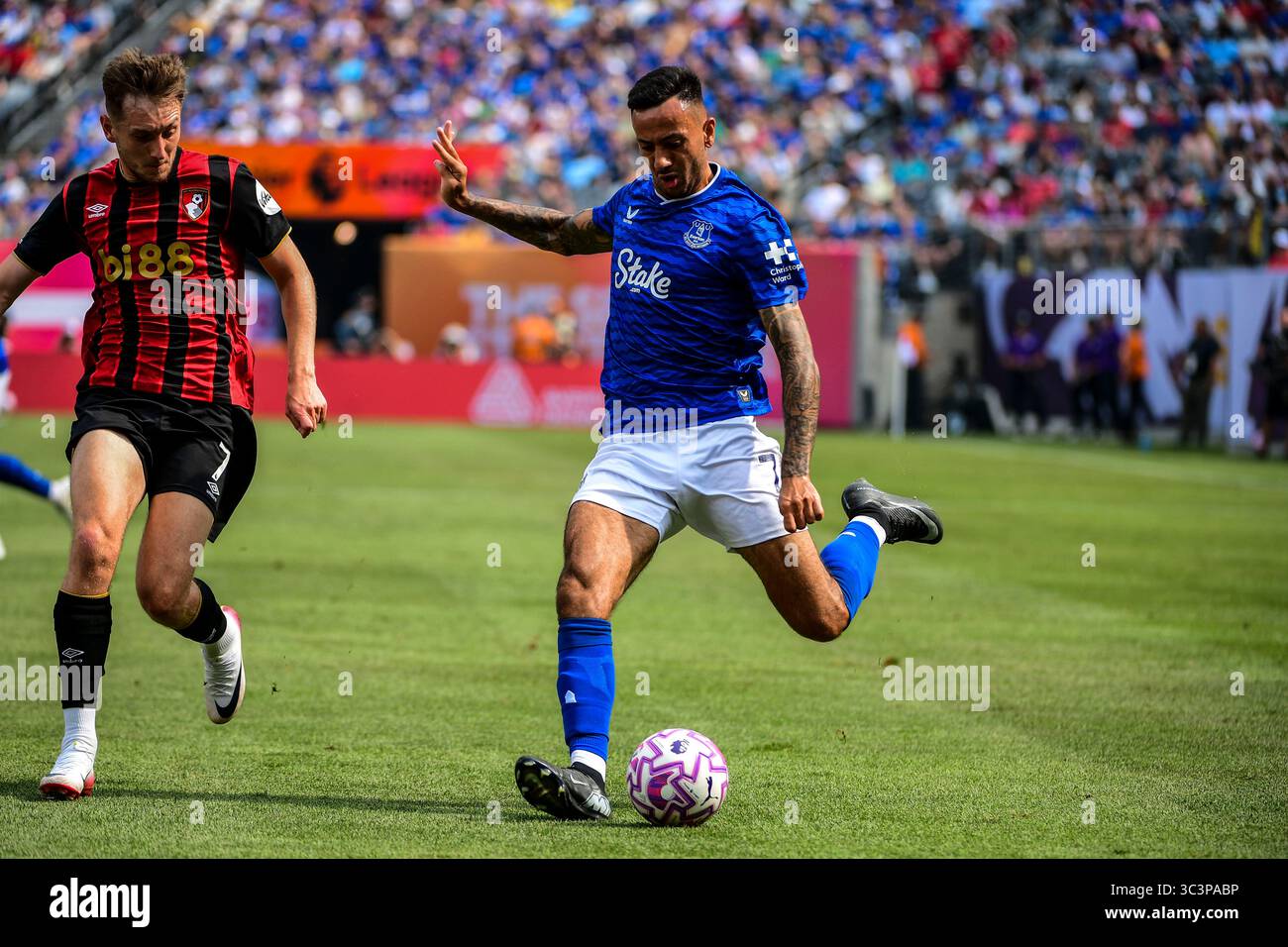 Harrison, Usa. Juli 2025. East Rutherford, NJ, USA, 26. Juli 2025: Dwight McNeil (7 Everton) während des Spiels der Premier League Summer Series zwischen AFC Bournemouth und Everton FC im MetLife Stadium in East Rutherford, NJ, USA (NUR REDAKTIONELLE VERWENDUNG). (Rebekah Wynkoop/SPP) Credit: SPP Sport Press Photo. /Alamy Live News Stockfoto