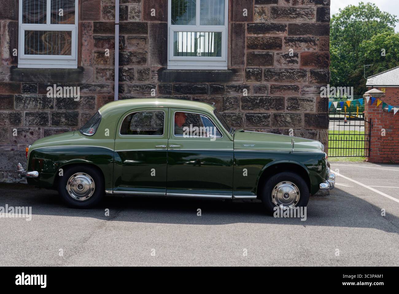 Congleton Beartown Classic Car Club Veranstaltung in der St Lawrence's Church Hall in Biddulph, Staffordshire, England. Juli 2025 Stockfoto
