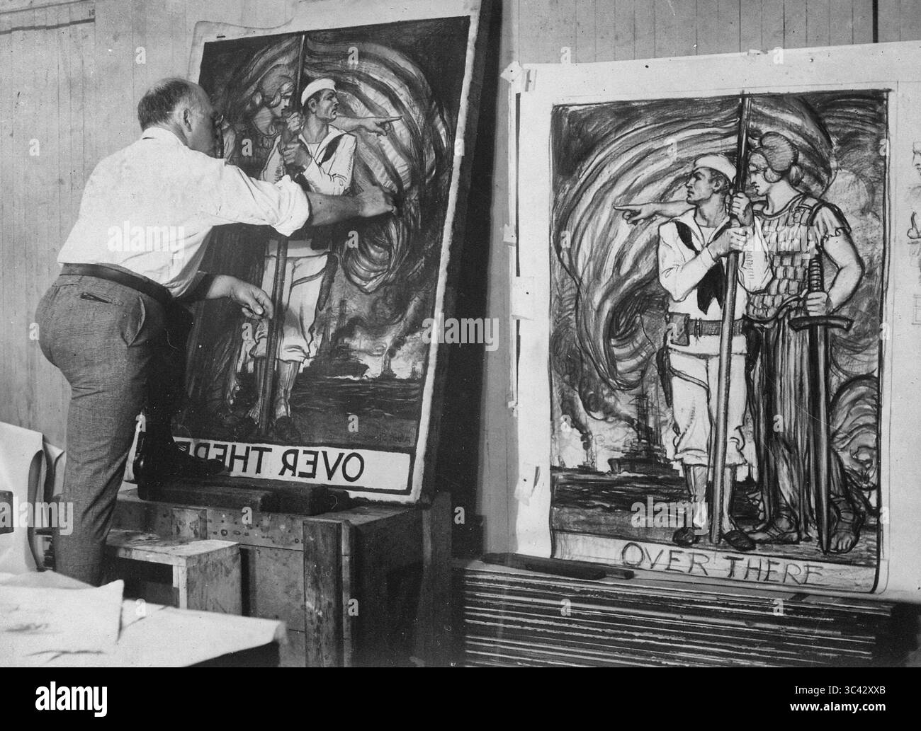 Albert Sterner malte Kriegsplakate für die Regierung. International Film Service. Stockfoto