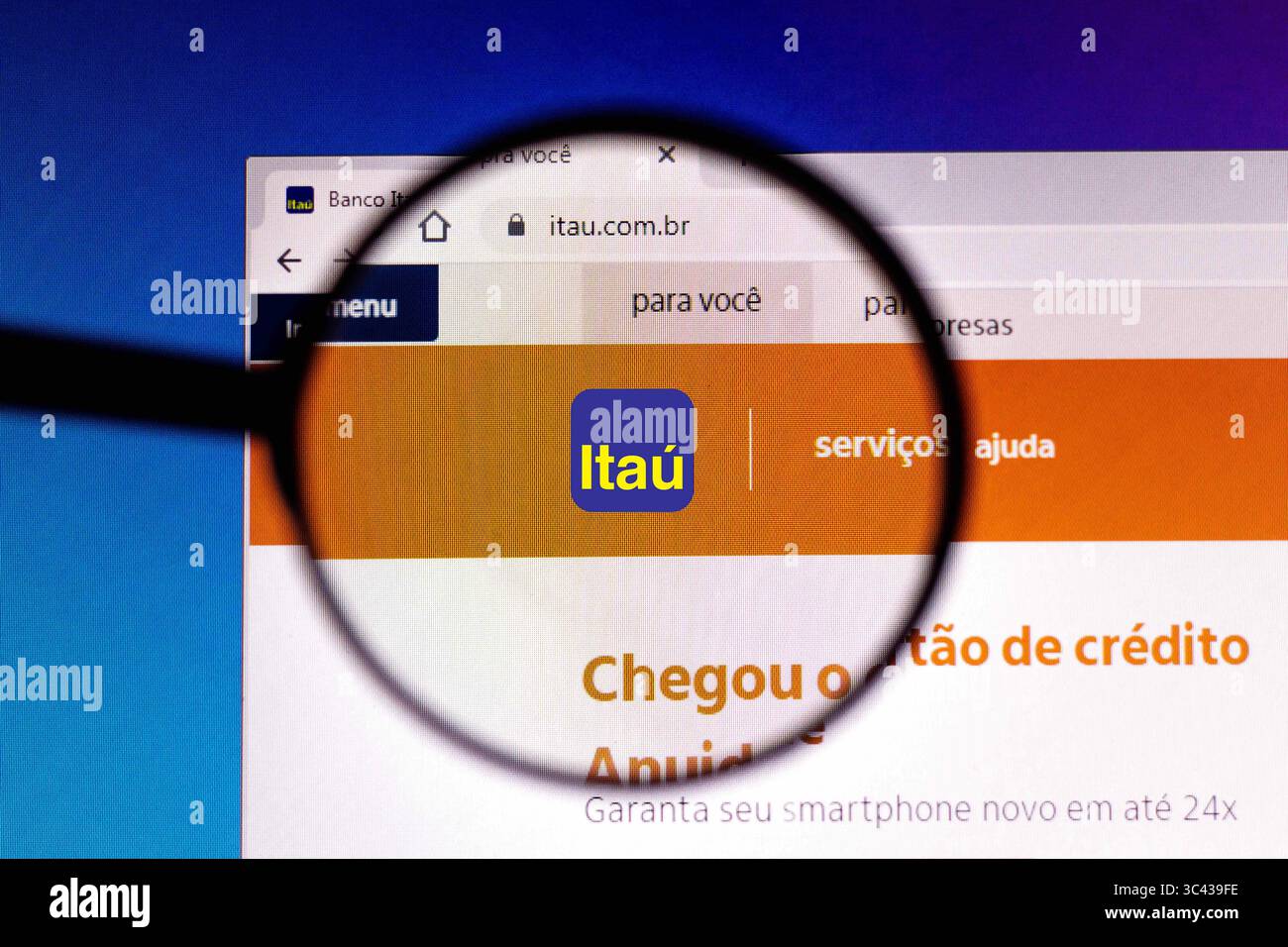 14. Mai 2021, Brasilien: In dieser Abbildung wird die Homepage der Banco ItaÃº-Website auf dem Computerbildschirm angezeigt. (Kreditbild: © Rafael Henrique/SOPA Images via ZUMA Wire) Stockfoto