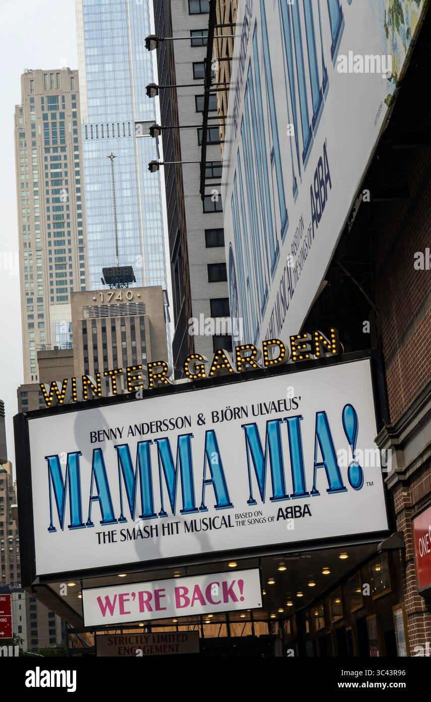 Mama Mia! Kehrt zum Broadway im Winter Garden Theater, 2025, New York City, USA, zurück Stockfoto
