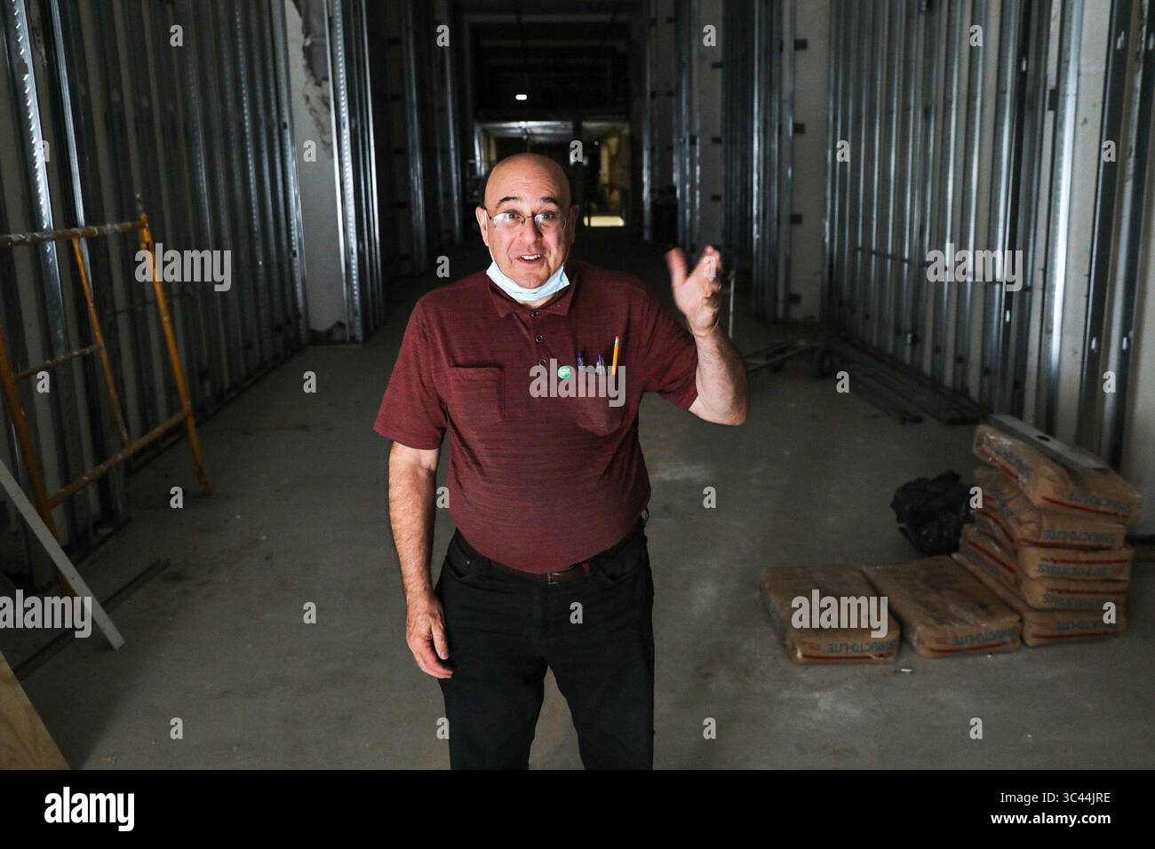 26. Mai 2021: Don Flesch, Inhaber von Central Camera, steht am 21. Mai 2021 in Chicago im noch im Bau befindlichen Originalraum für den Kamerashop. (Kreditbild: © TNS via ZUMA Wire) Stockfoto 26. Mai 2021: Don Flesch, Inhaber von Central Camera, steht am 21. Mai 2021 in Chicago im noch im Bau befindlichen Originalraum für den Kamerashop. (Kreditbild: © TNS via ZUMA Wire) Stockfoto