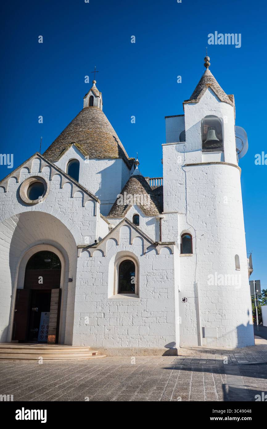 Kirche des Heiligen Antonius von Padua - Chiesa Trullo di Sant'Antonio - in Alberobello, Apulien, Italien Stockfoto