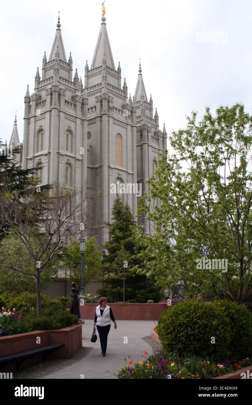 23. September 2010 – Salt Lake City, UT, USA – der Temple Square, der Sitz der Kirche Jesu Christi der Heiligen der Letzten Tage, ist eine zentrale Sehenswürdigkeit in der Innenstadt von Salt Lake City, Utah. (Bild: © Josh Noel/TNS via ZUMA Wire) Stockfoto 23. September 2010 – Salt Lake City, UT, USA – der Temple Square, der Sitz der Kirche Jesu Christi der Heiligen der Letzten Tage, ist eine zentrale Sehenswürdigkeit in der Innenstadt von Salt Lake City, Utah. (Bild: © Josh Noel/TNS via ZUMA Wire) Stockfoto
